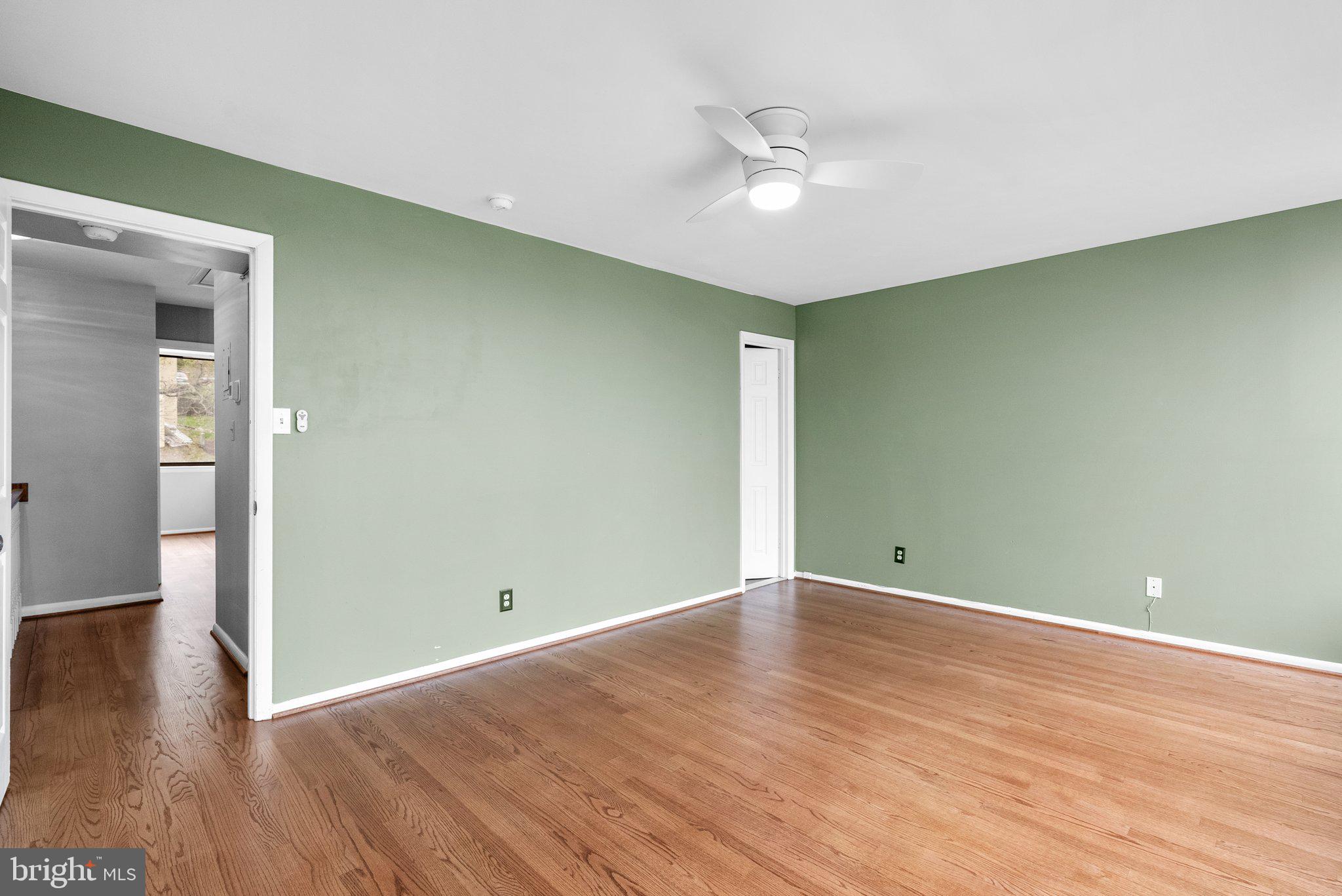 CONCORD MEWS - Residential Lease