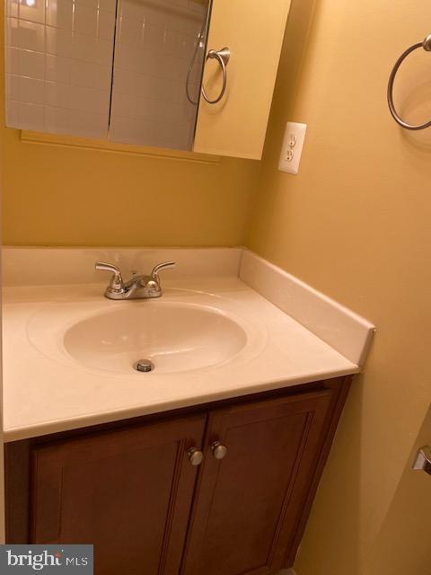 POWELLS RUN VILLAGE COND - Residential Lease