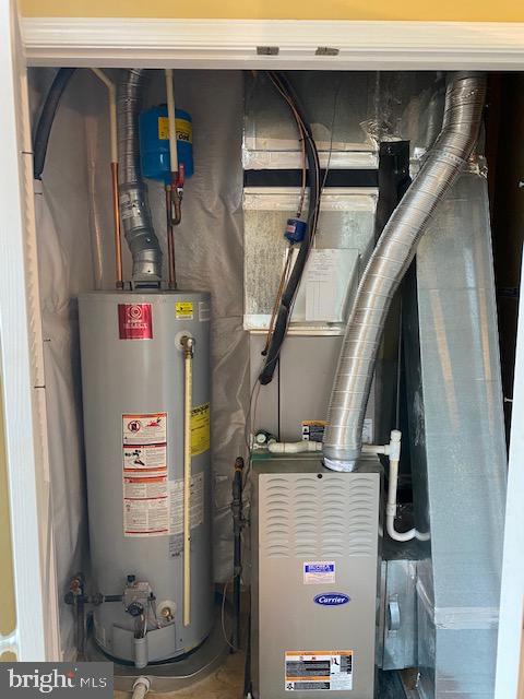 POWELLS RUN VILLAGE COND - Residential Lease