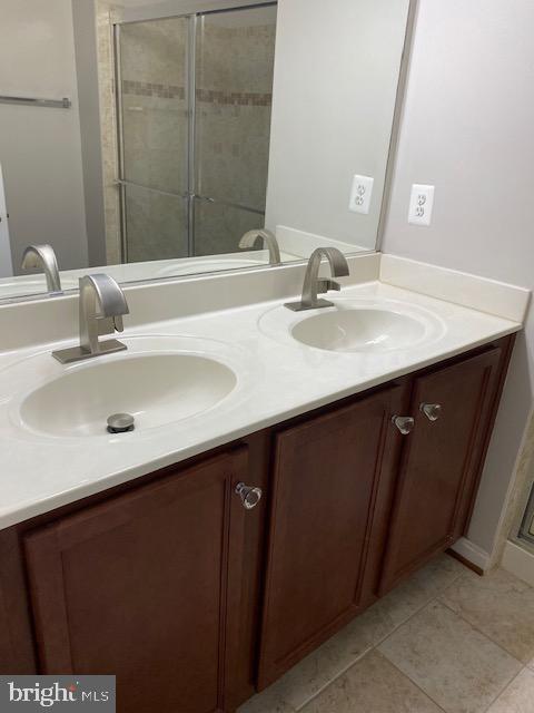 POWELLS RUN VILLAGE COND - Residential Lease