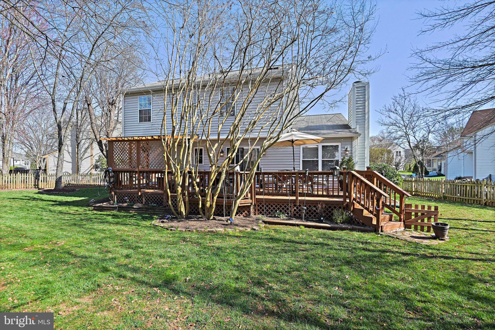 EMERALD CHASE - Residential