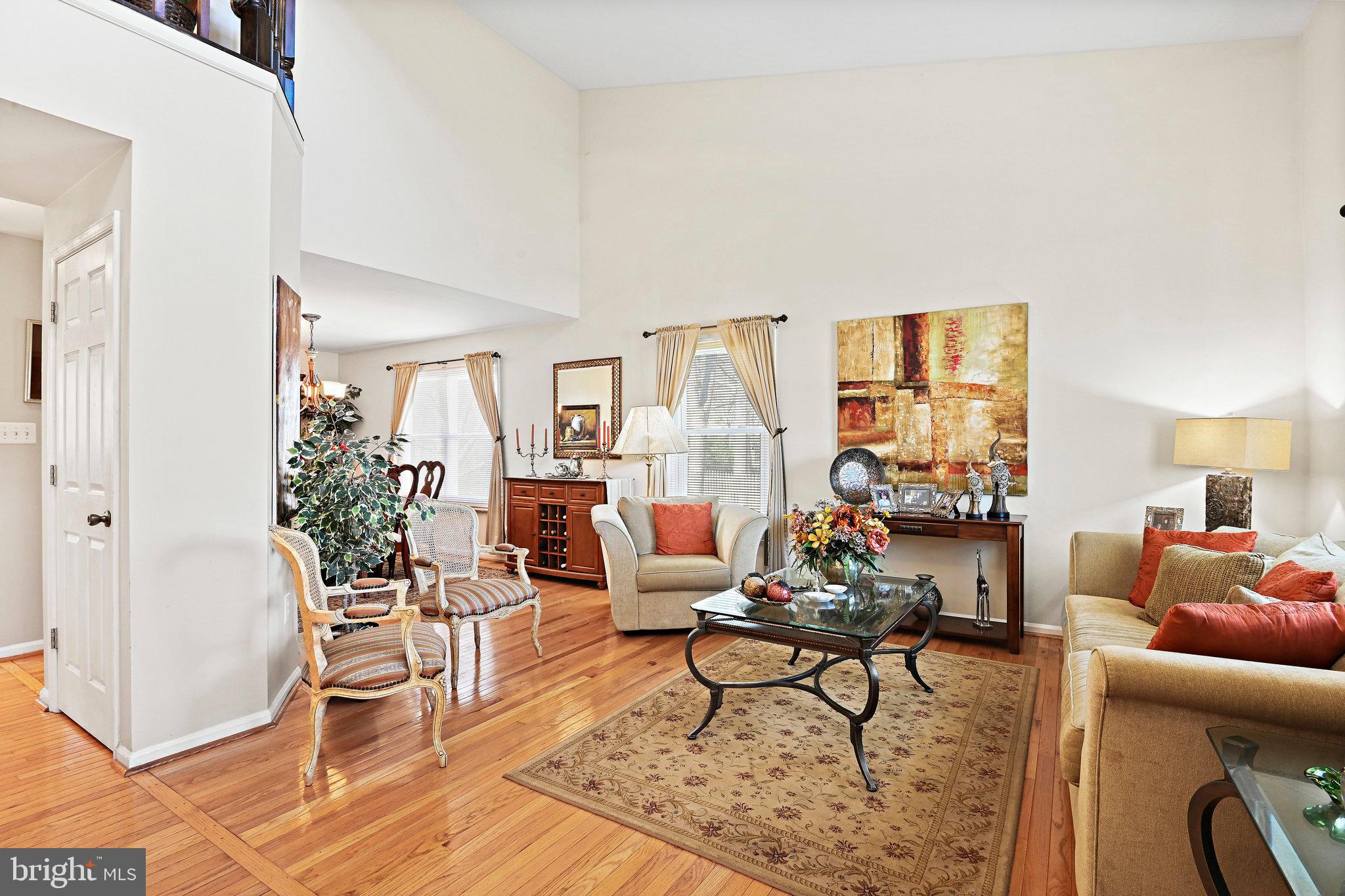 EMERALD CHASE - Residential