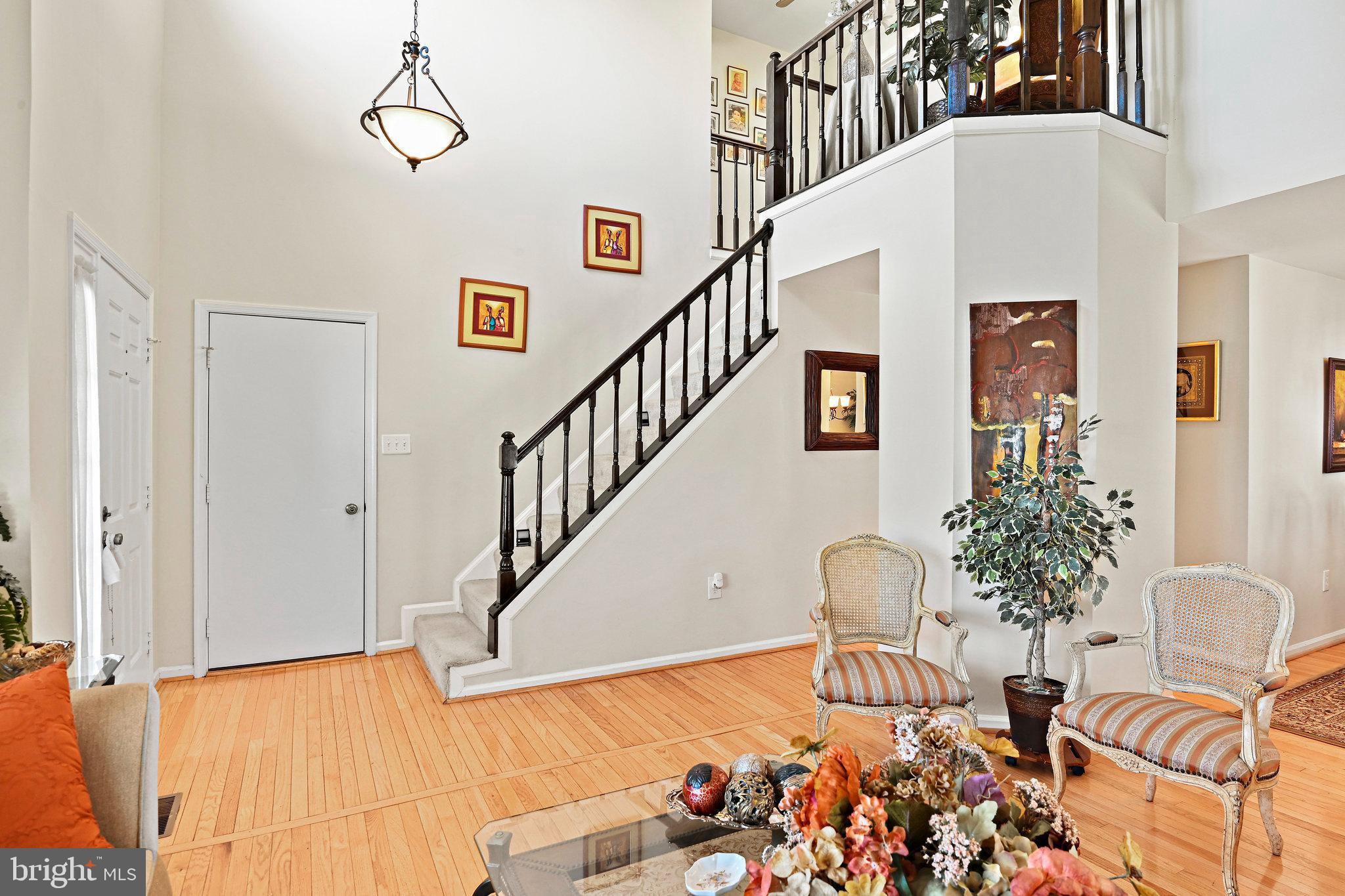 EMERALD CHASE - Residential