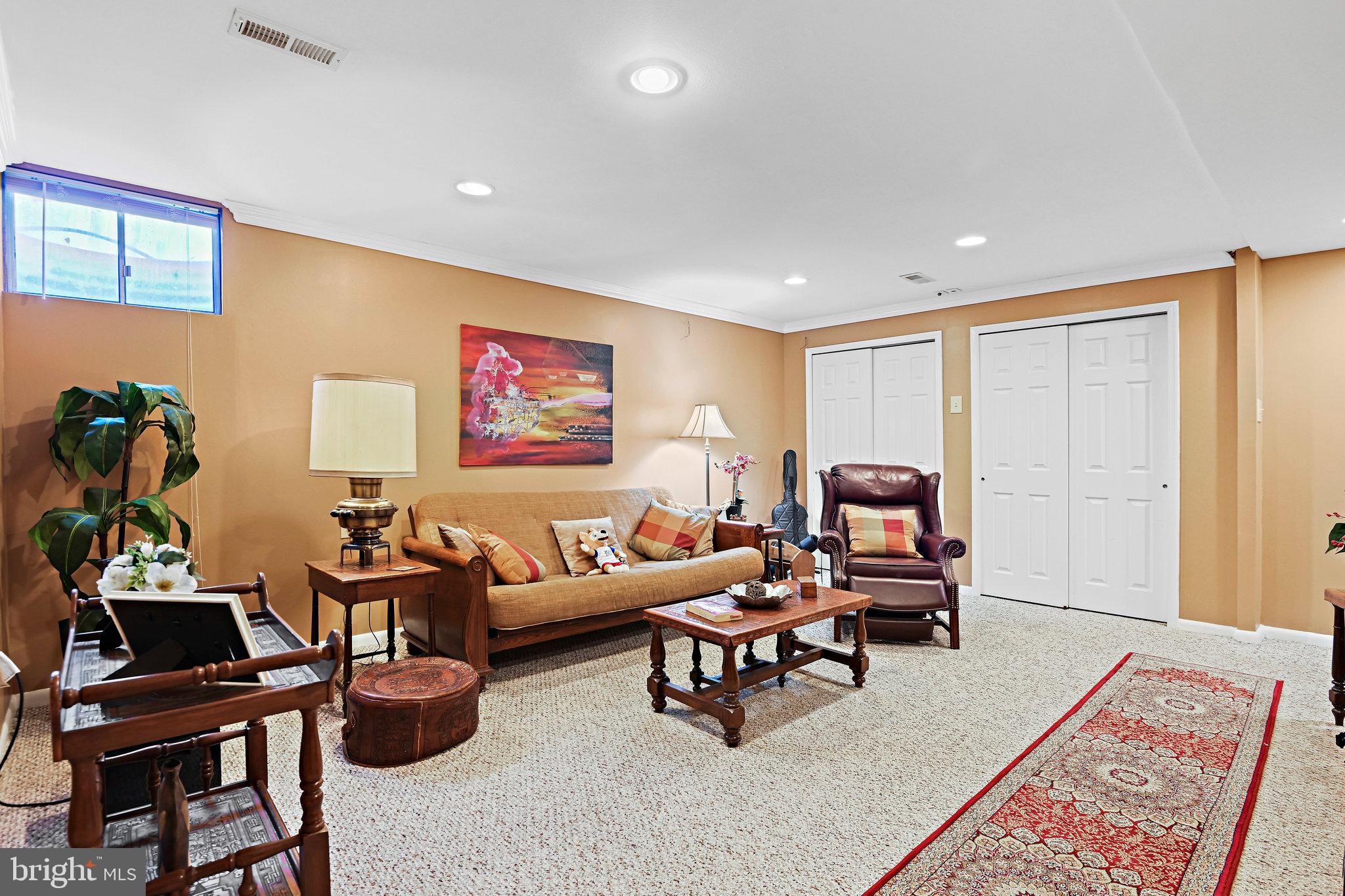 EMERALD CHASE - Residential