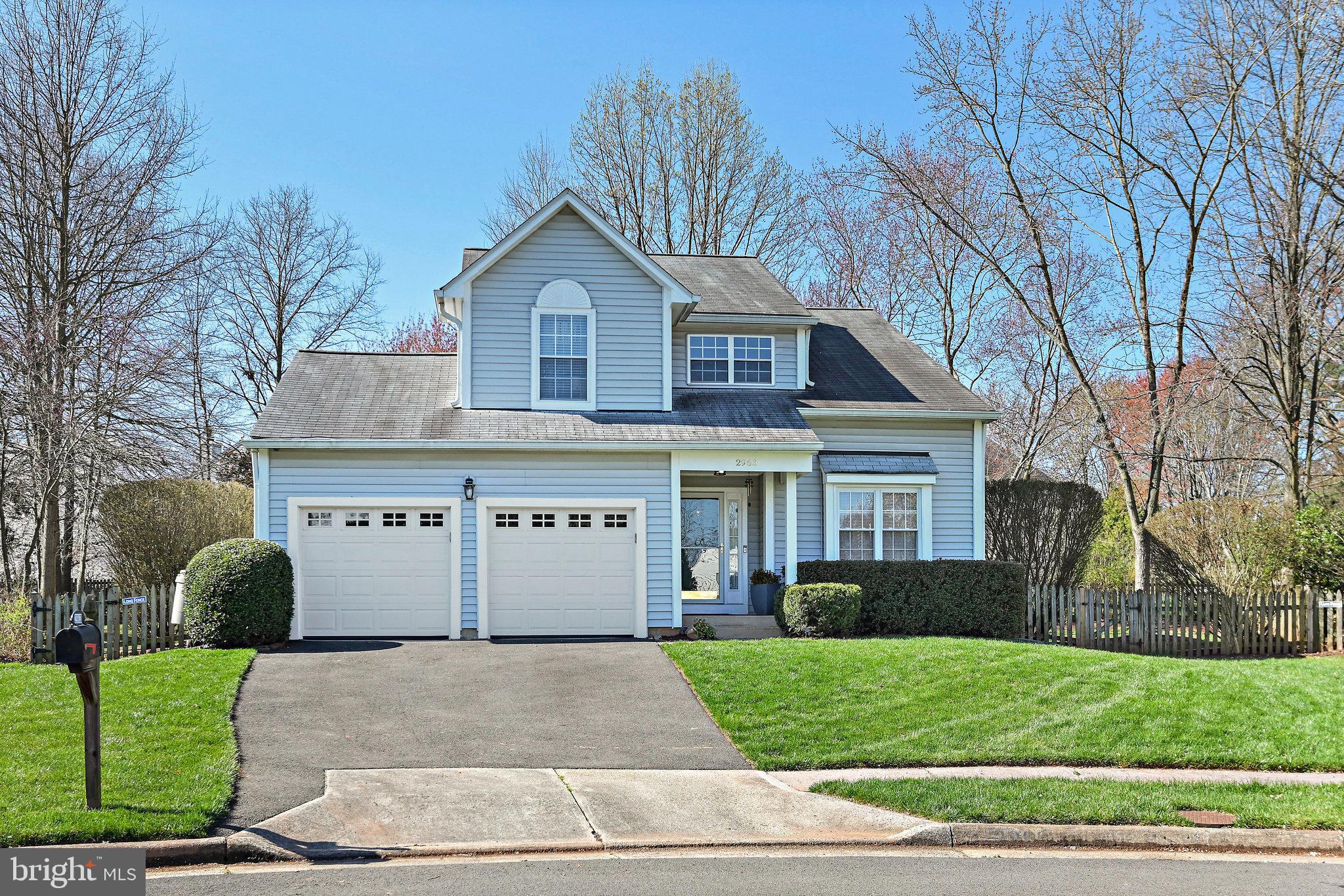 EMERALD CHASE - Residential