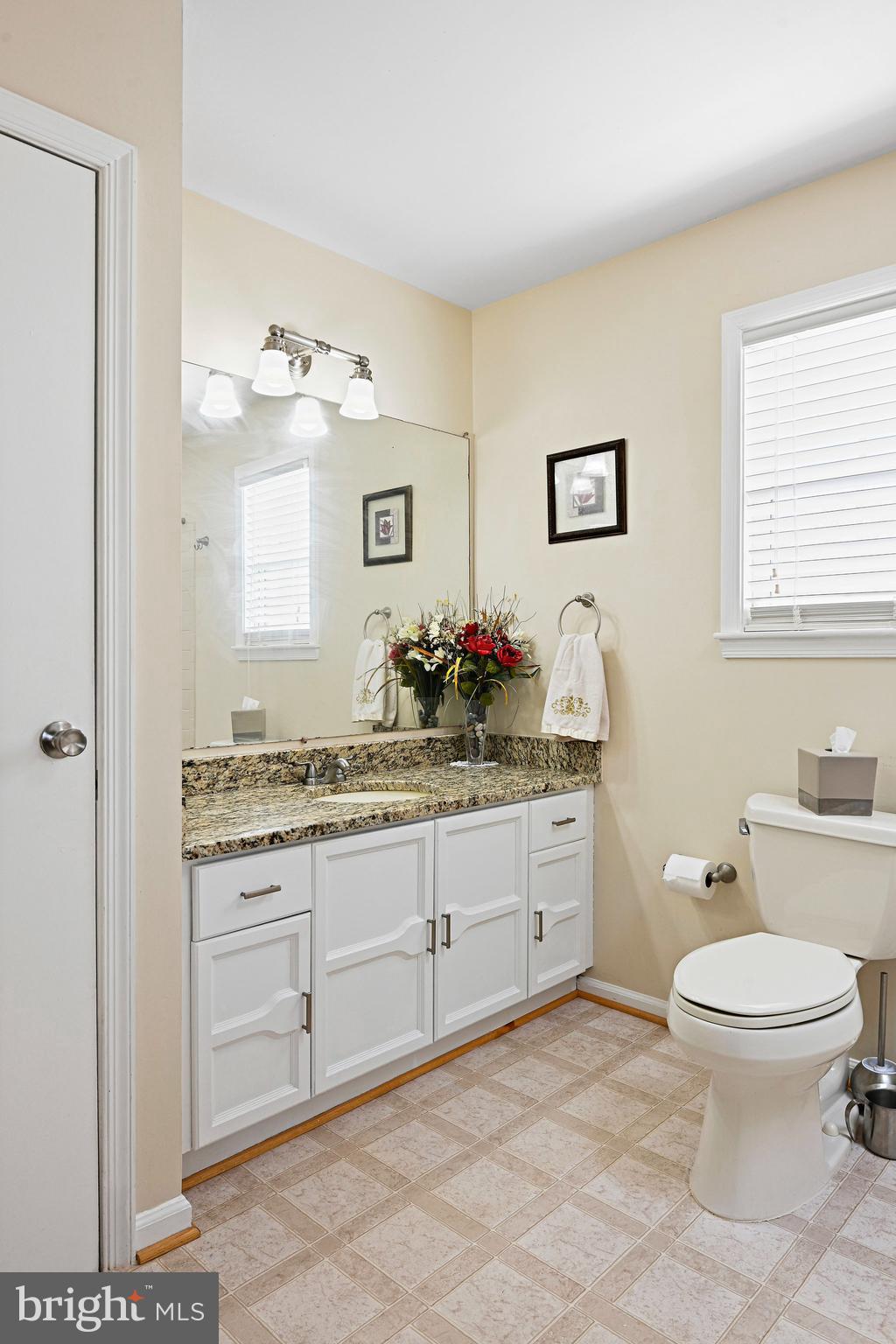 EMERALD CHASE - Residential