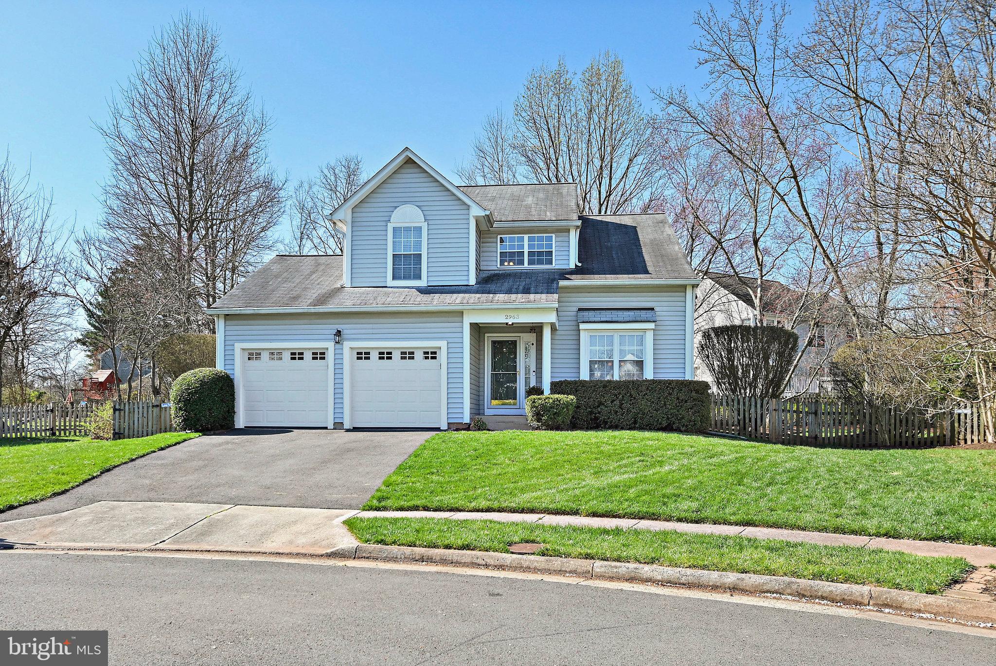 EMERALD CHASE - Residential