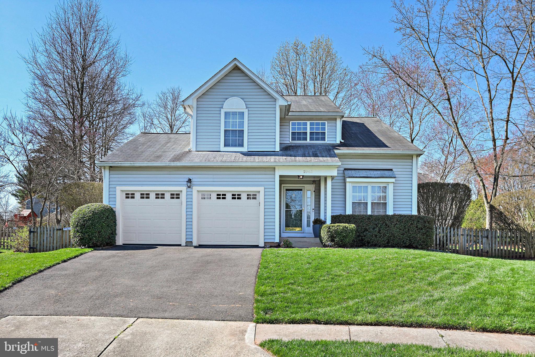 EMERALD CHASE - Residential