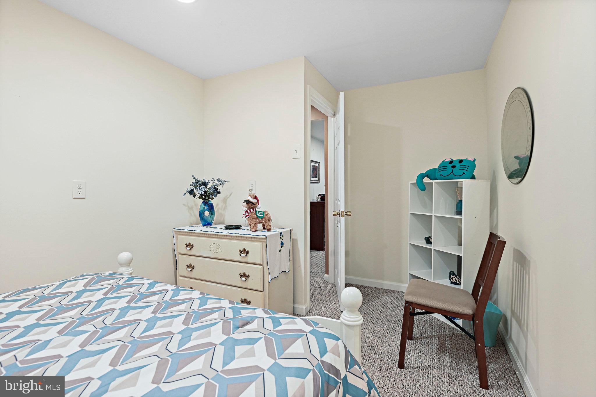 EMERALD CHASE - Residential