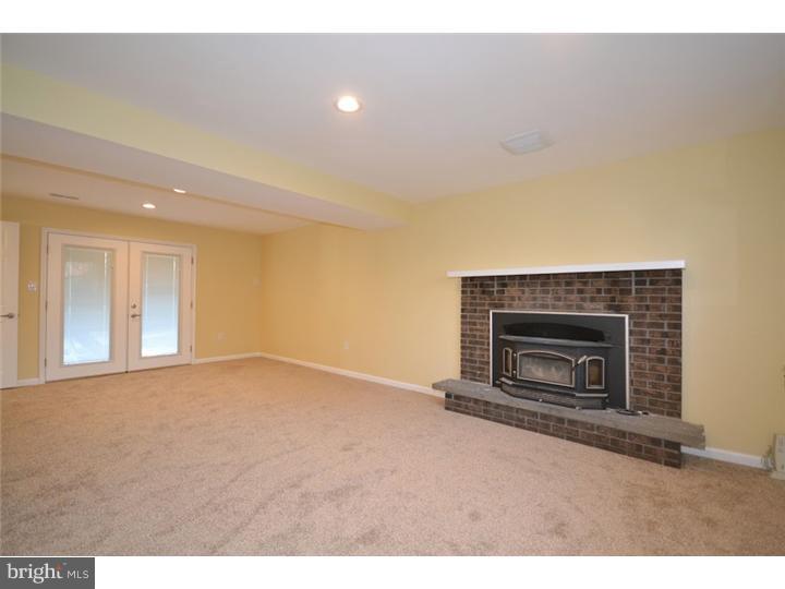 CHARLESTOWN MEADE - Residential