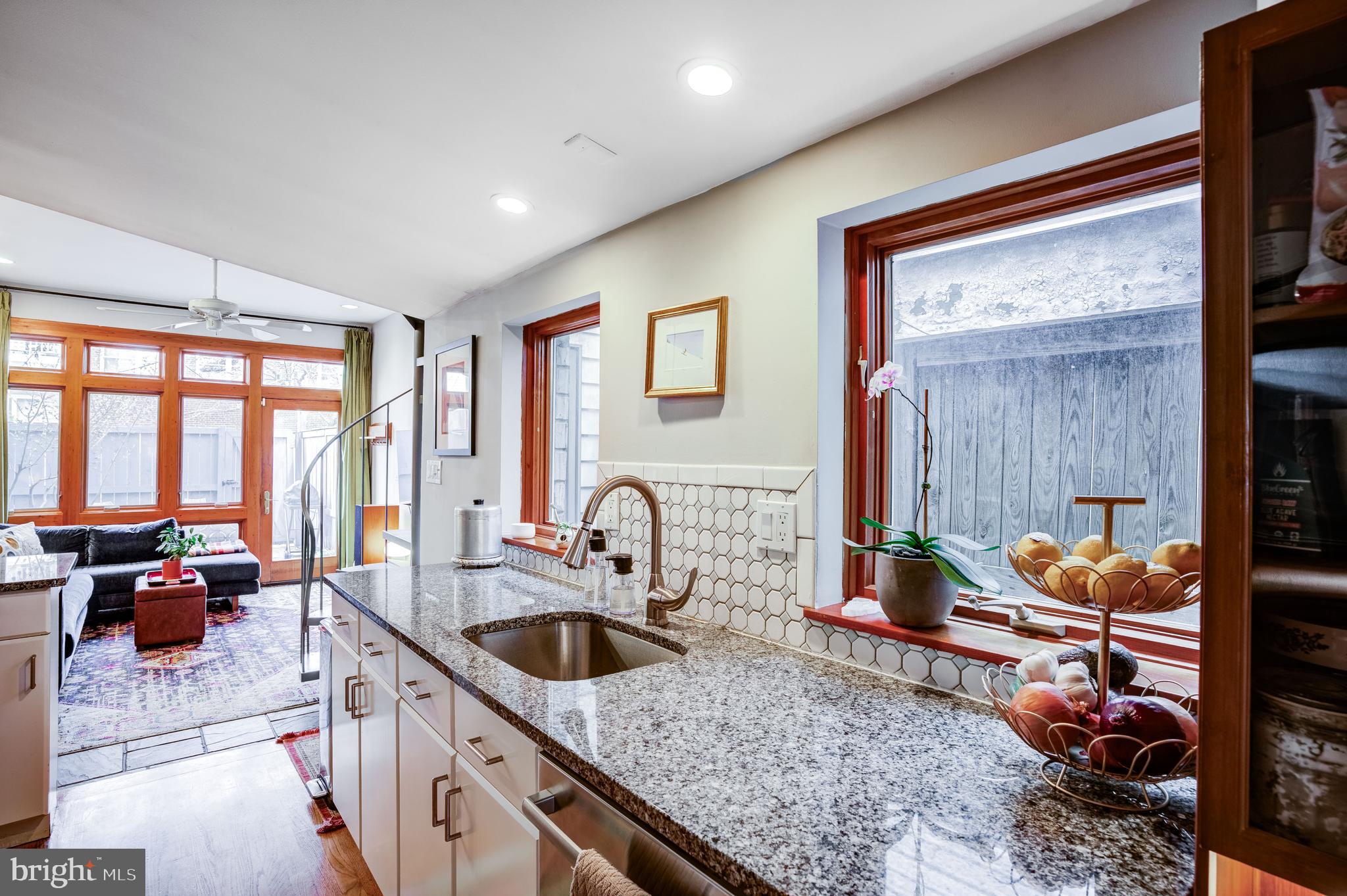 RIVERSIDE - Residential