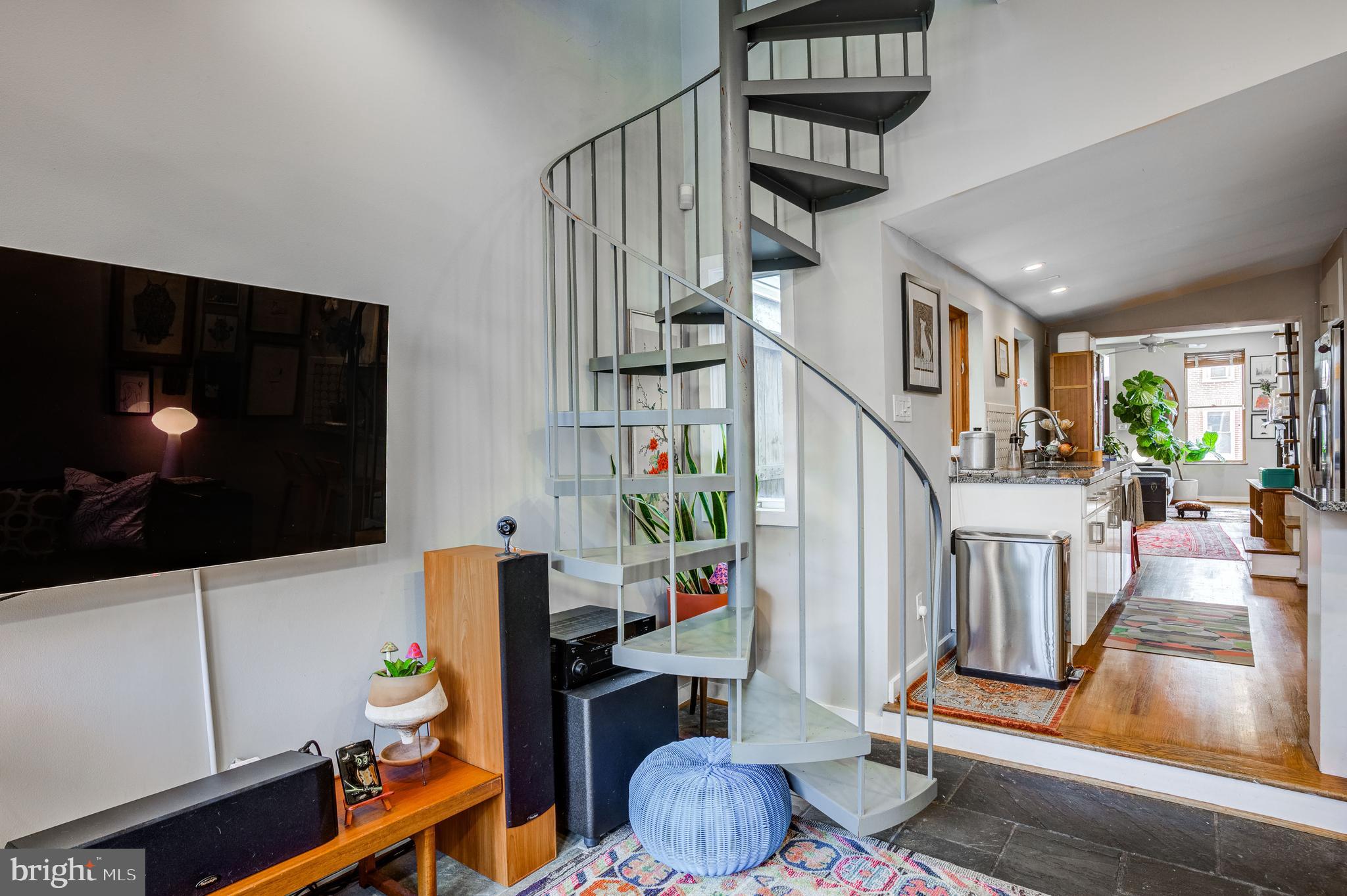 RIVERSIDE - Residential