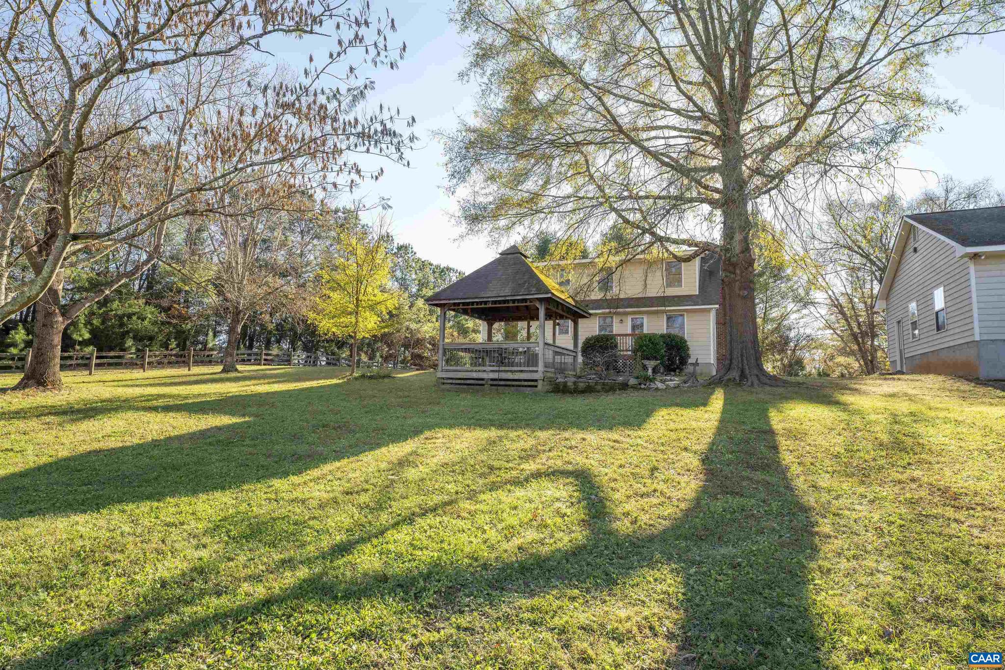 CUB CREEK - Residential