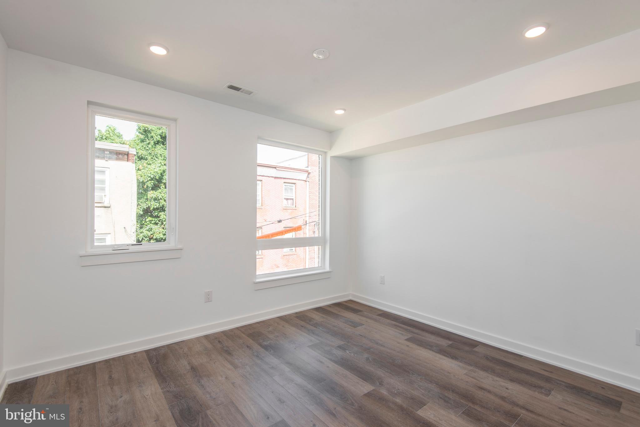 TEMPLE UNIVERSITY - Residential Lease