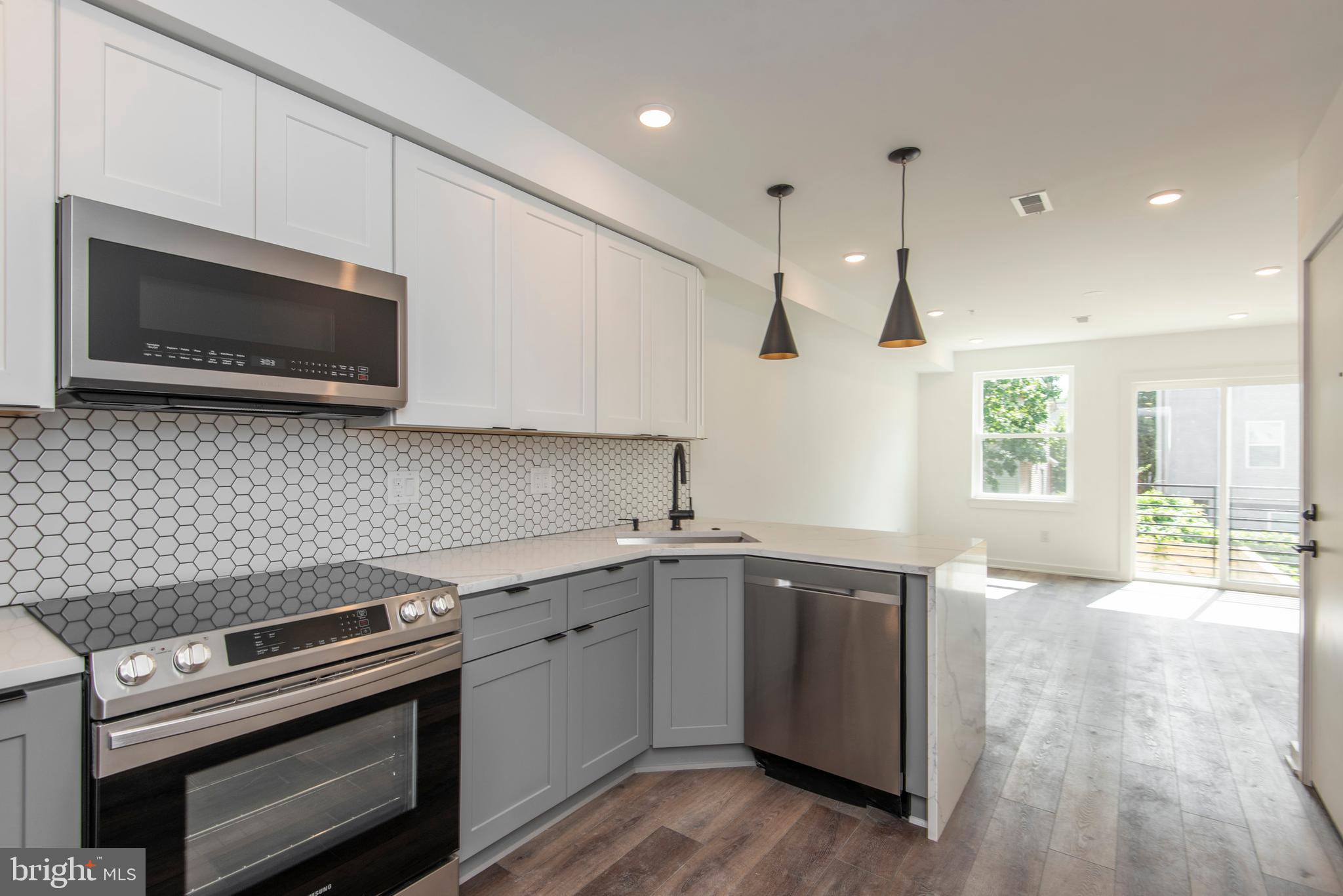 TEMPLE UNIVERSITY - Residential Lease