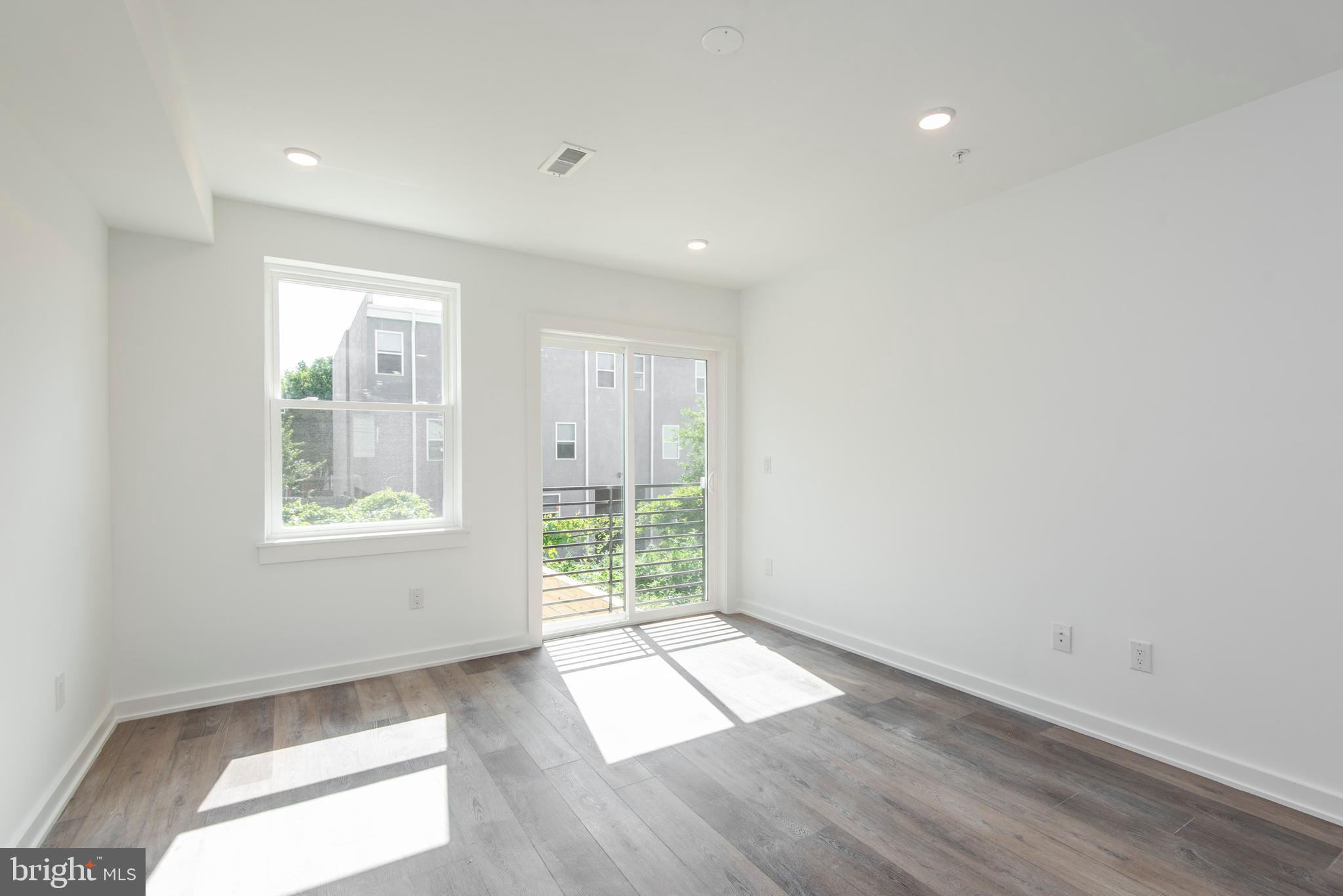 TEMPLE UNIVERSITY - Residential Lease