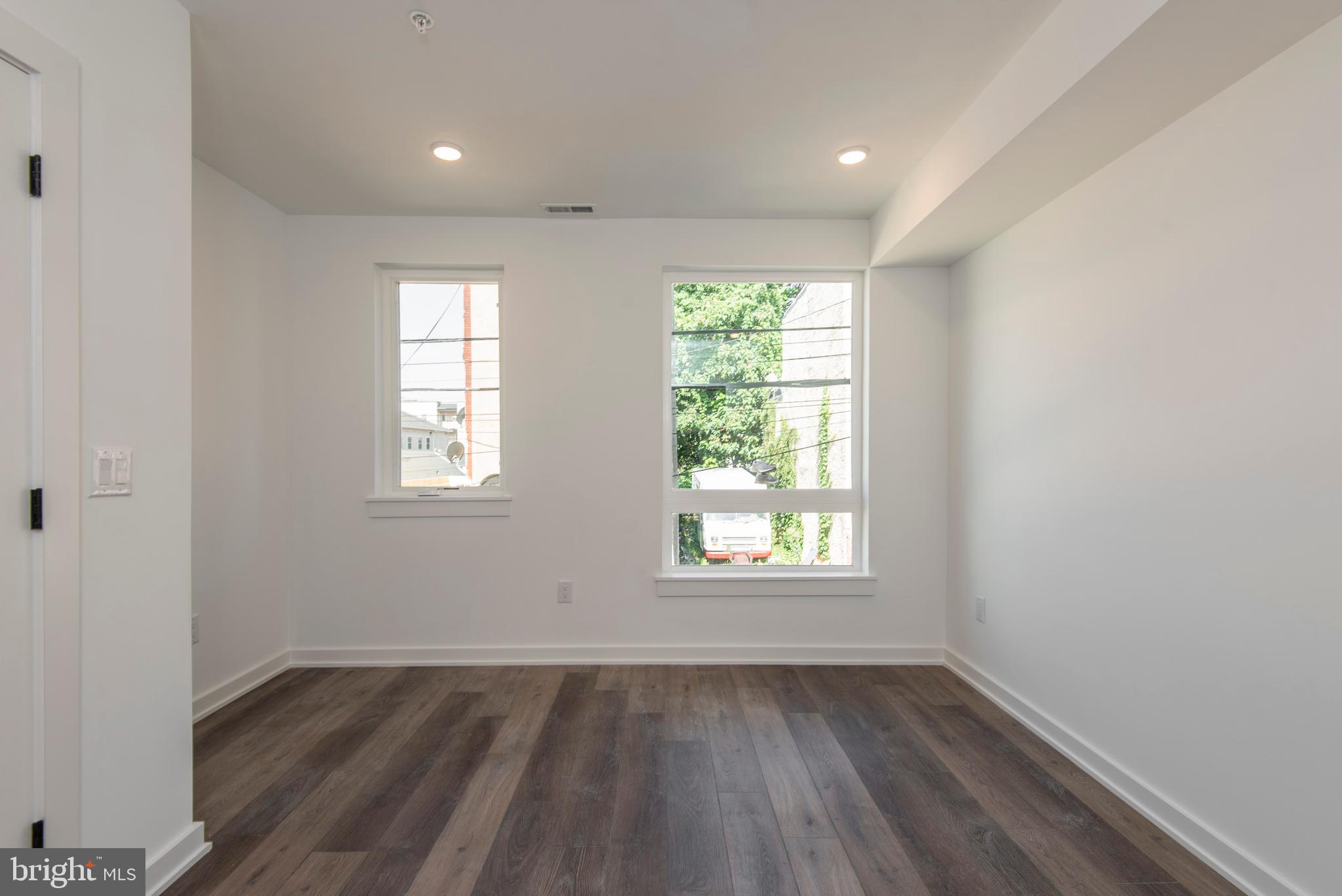 TEMPLE UNIVERSITY - Residential Lease