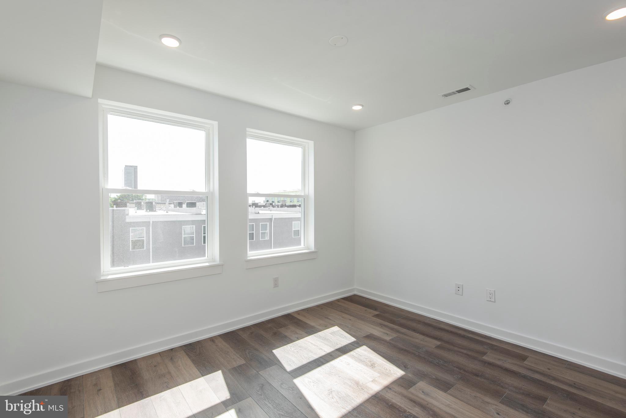 TEMPLE UNIVERSITY - Residential Lease