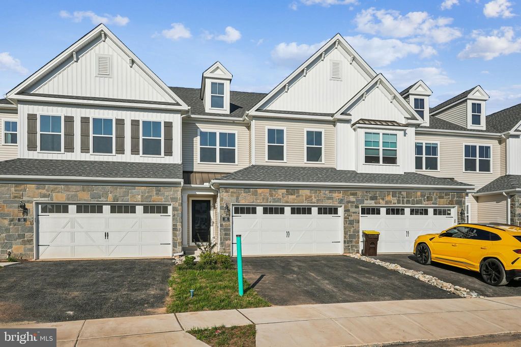 Photo of 36 Parry Way, WARMINSTER, PA 18974 (MLS # PABU2105430)