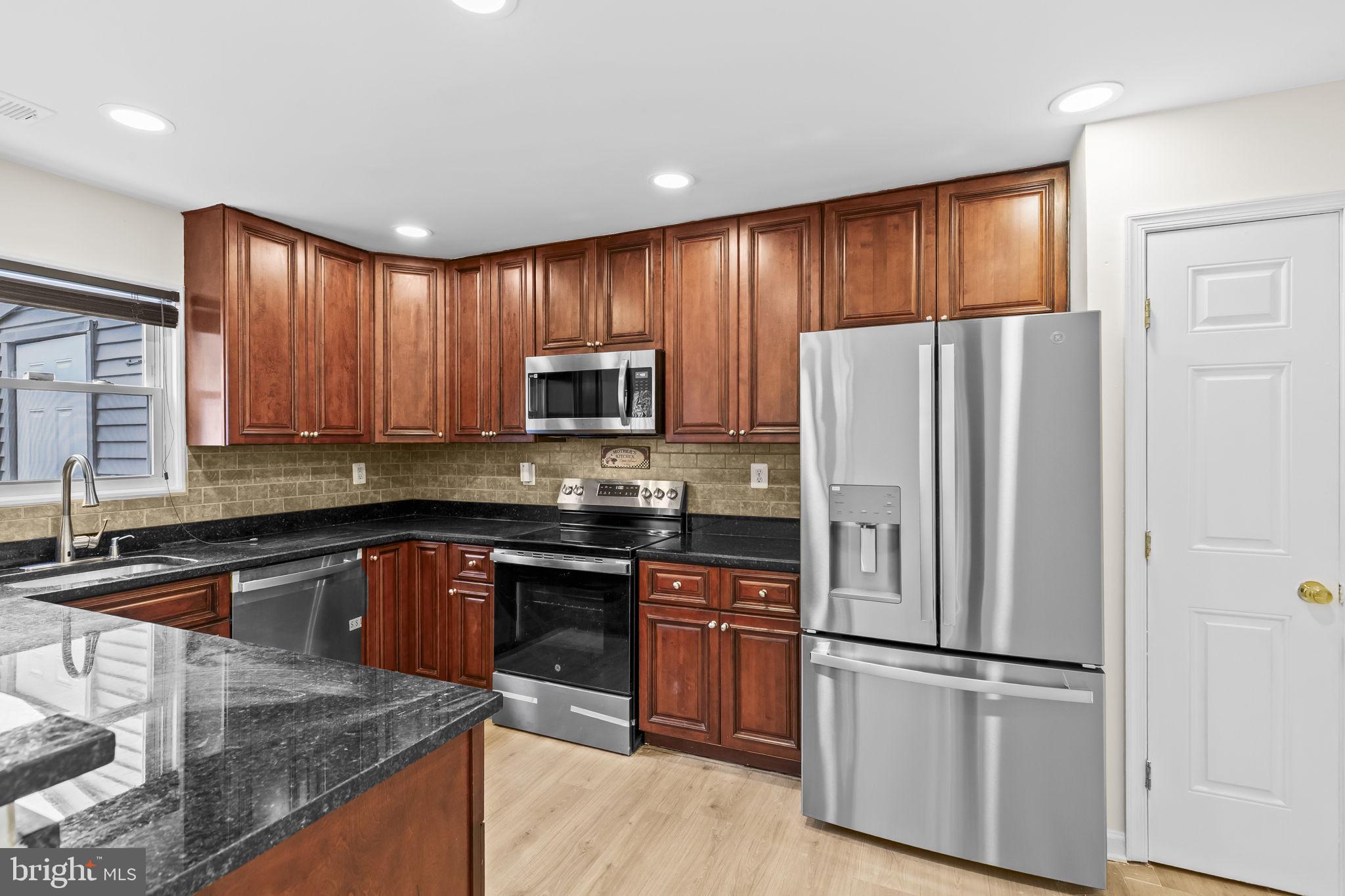 WILLOW HILLS- RESUB PARC - Residential