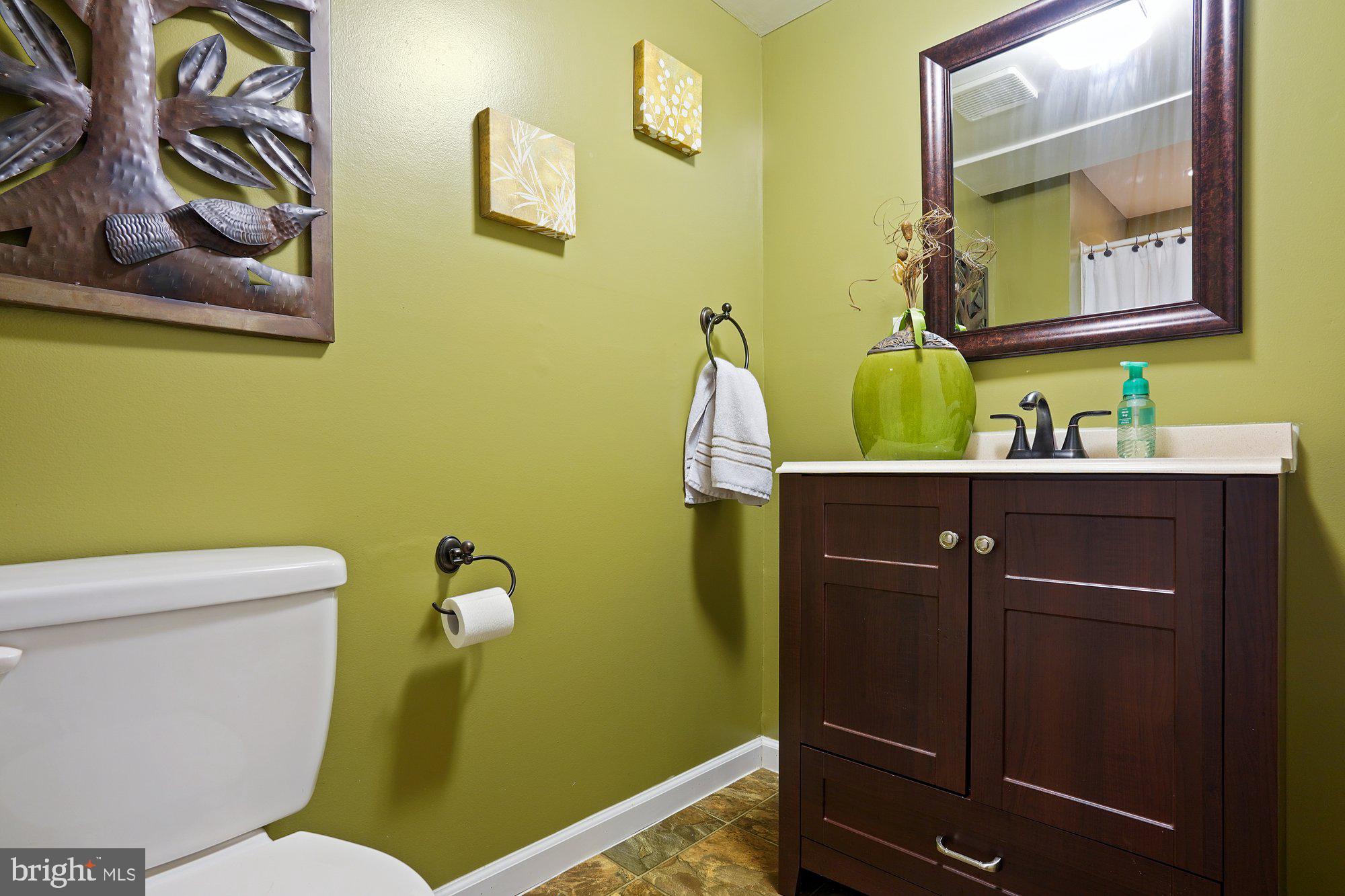 LAUREL WOODS - Residential