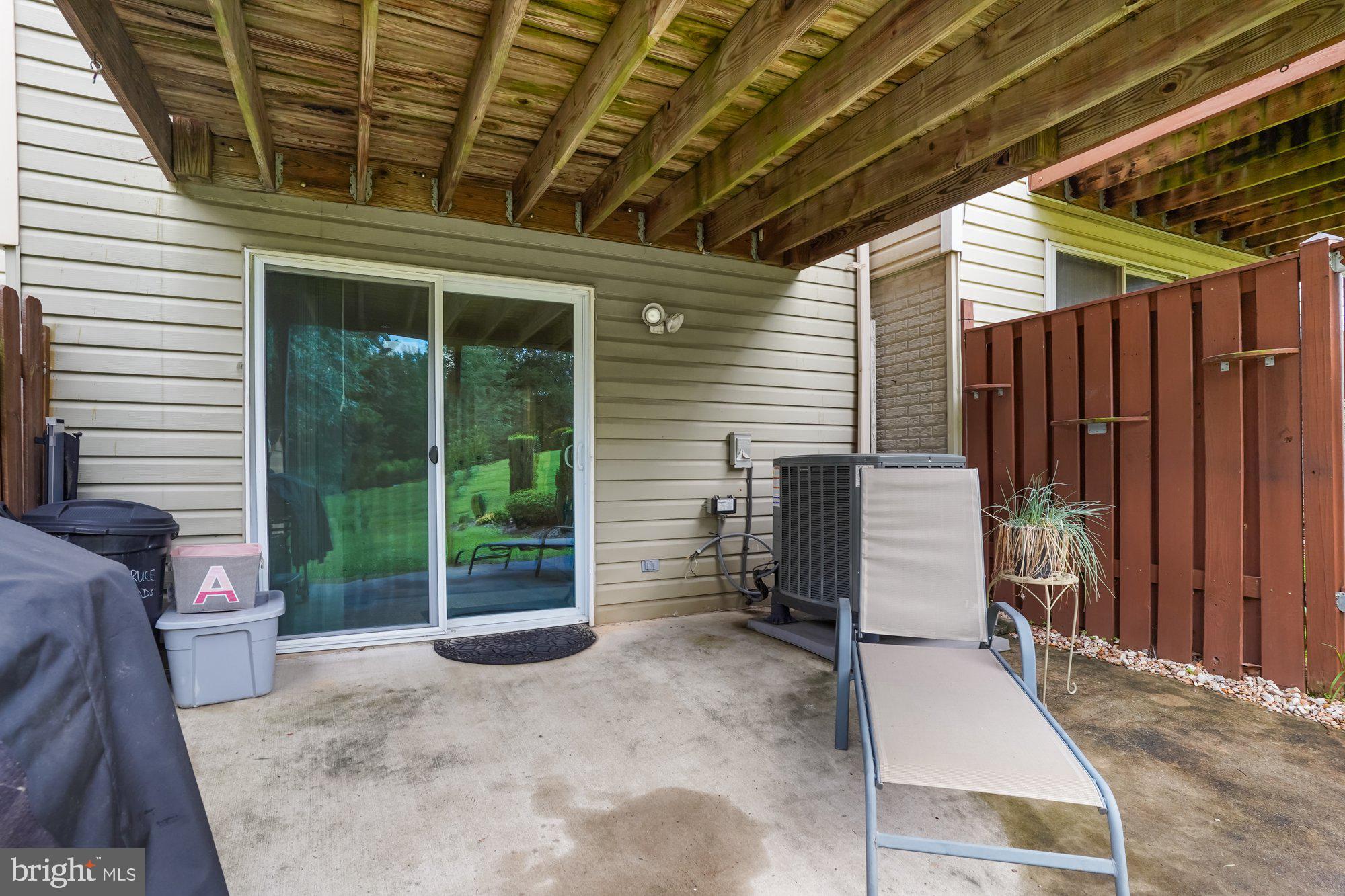 LAUREL WOODS - Residential