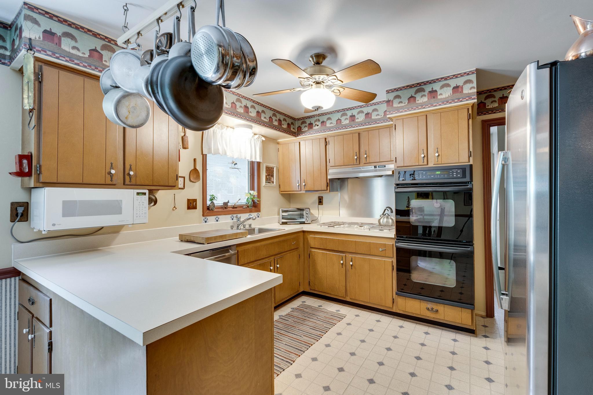 FOX HILLS - Residential