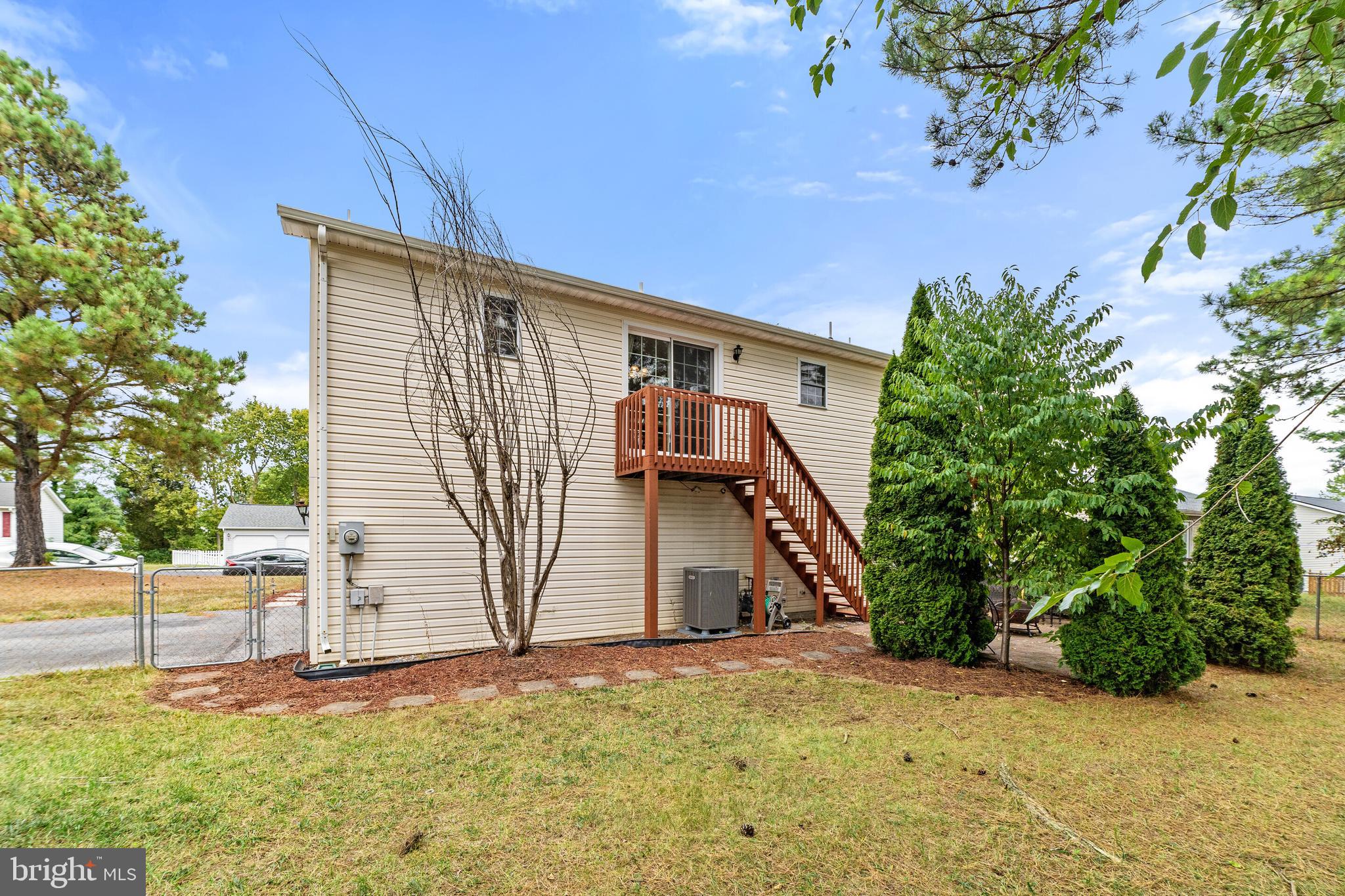 OPEQUON MEADOWS - Residential