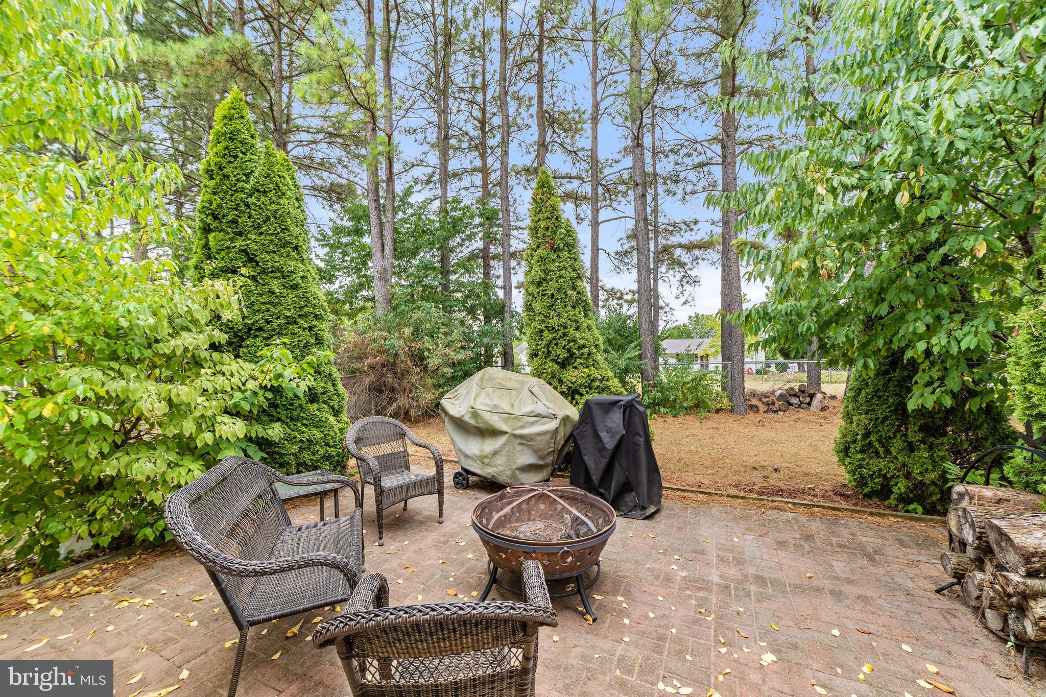 OPEQUON MEADOWS - Residential