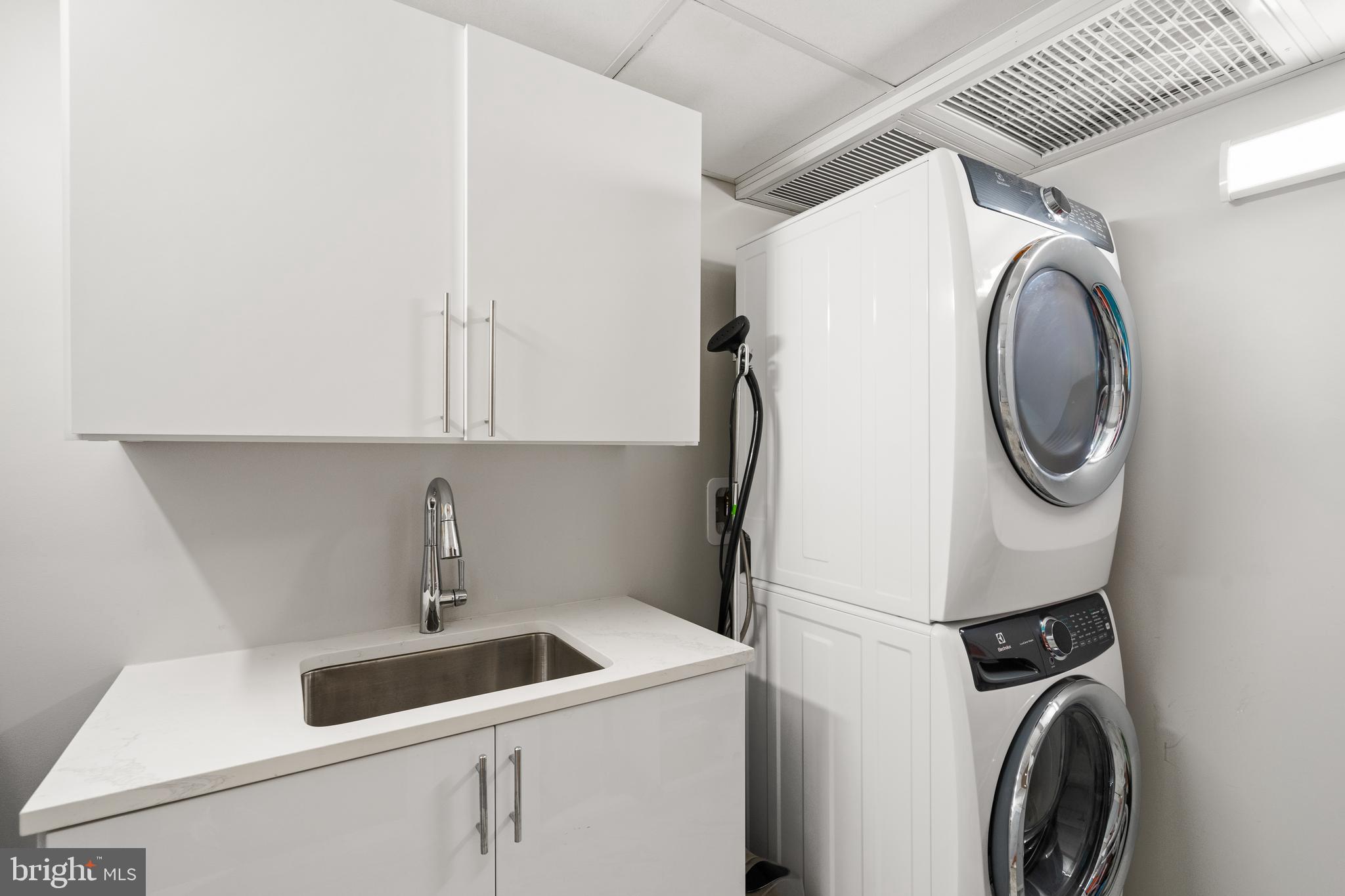 ROSSLYN - Residential