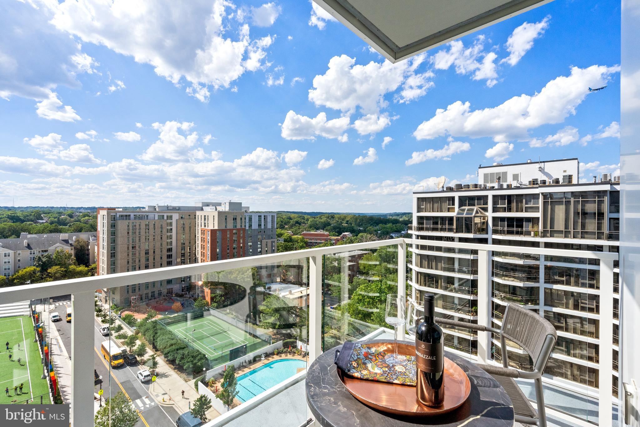 ROSSLYN - Residential