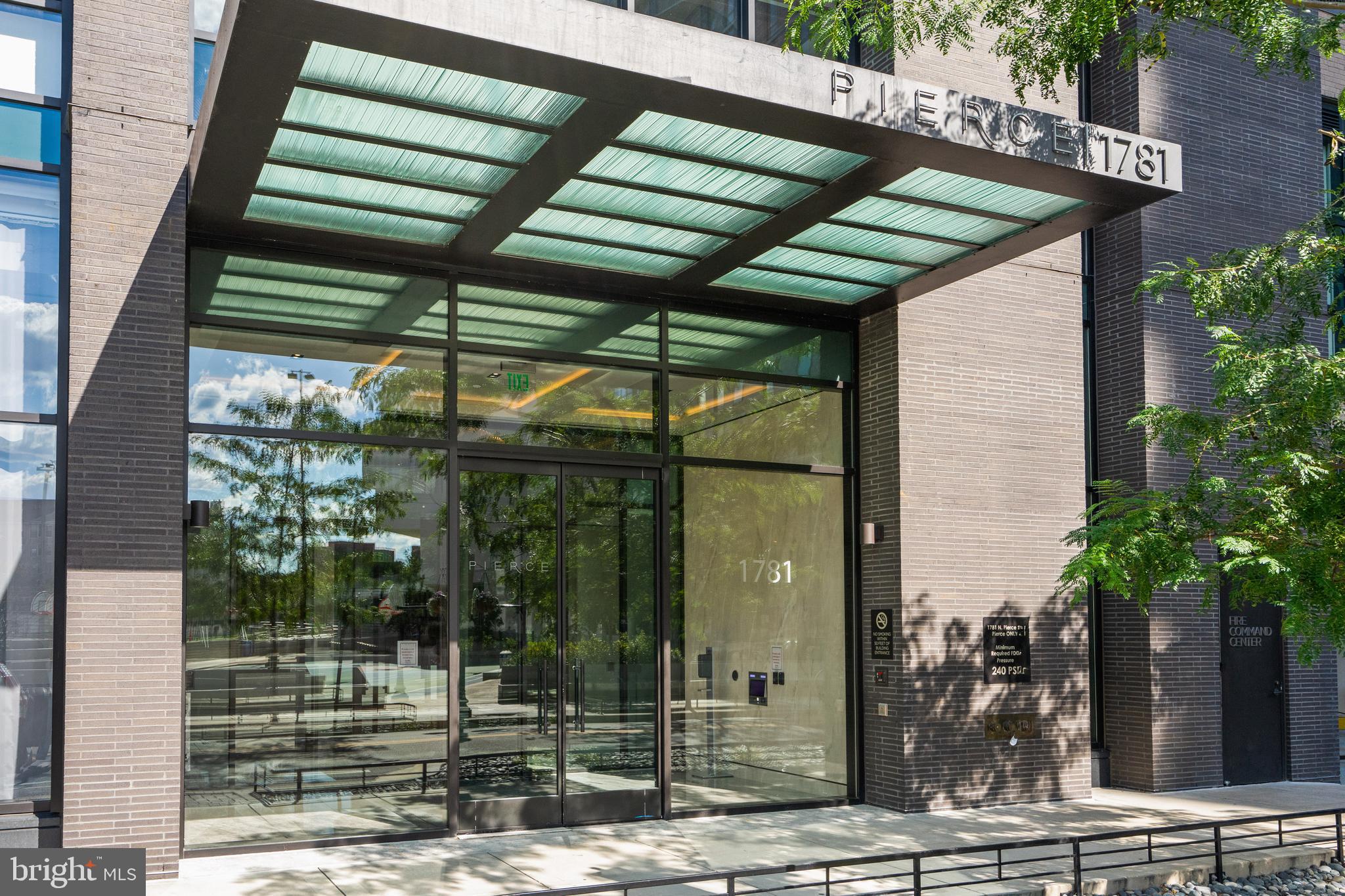 ROSSLYN - Residential