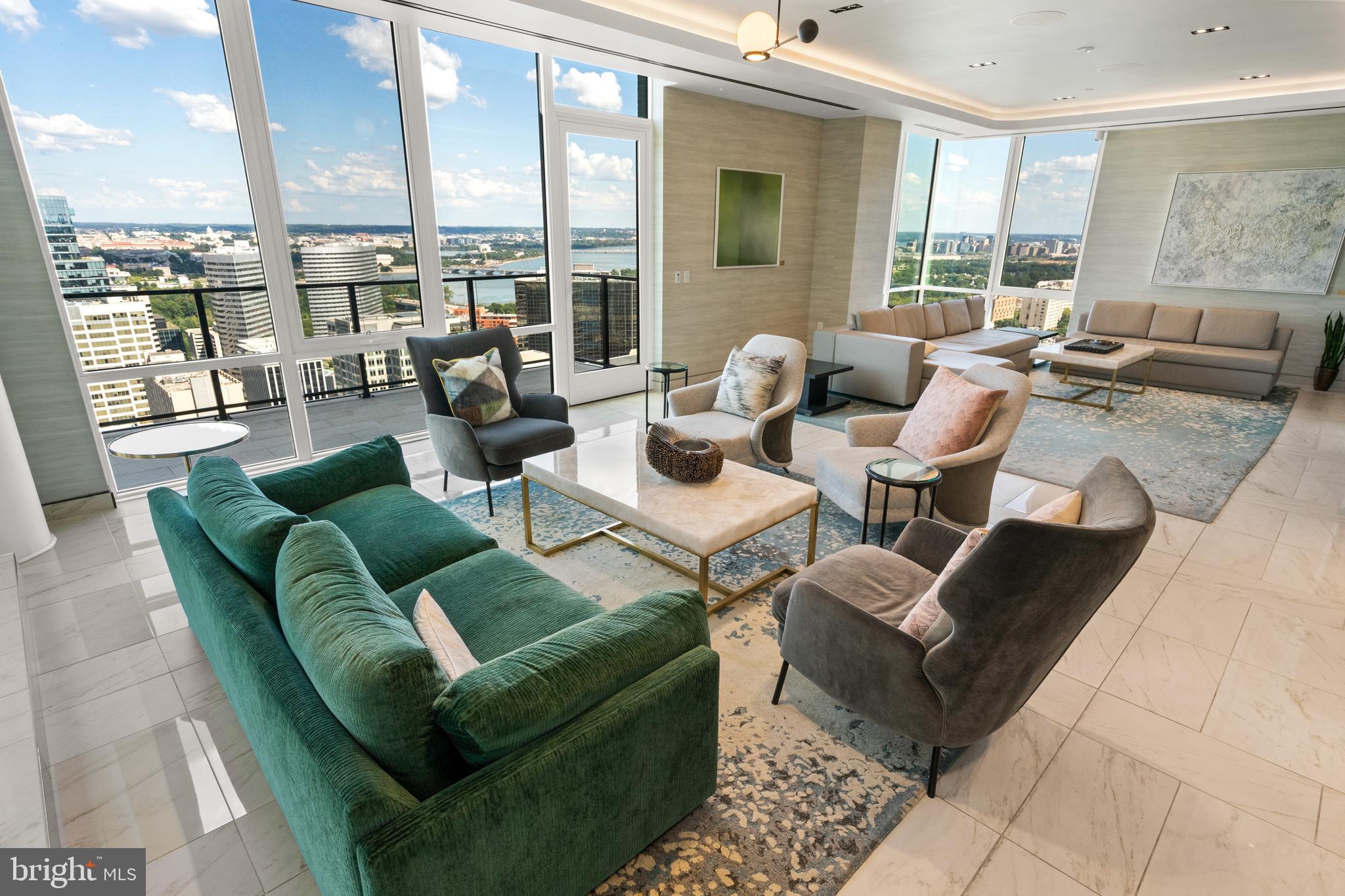 ROSSLYN - Residential