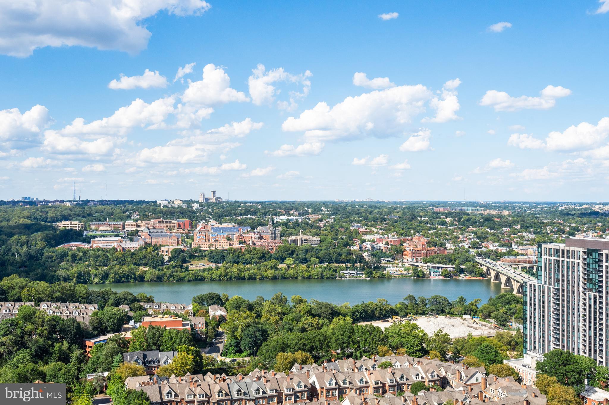 ROSSLYN - Residential