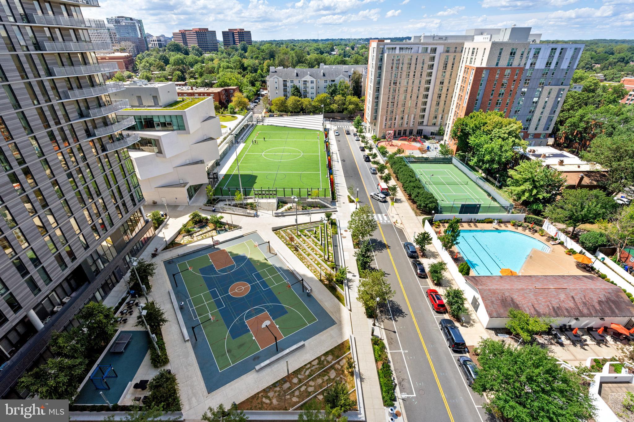 ROSSLYN - Residential