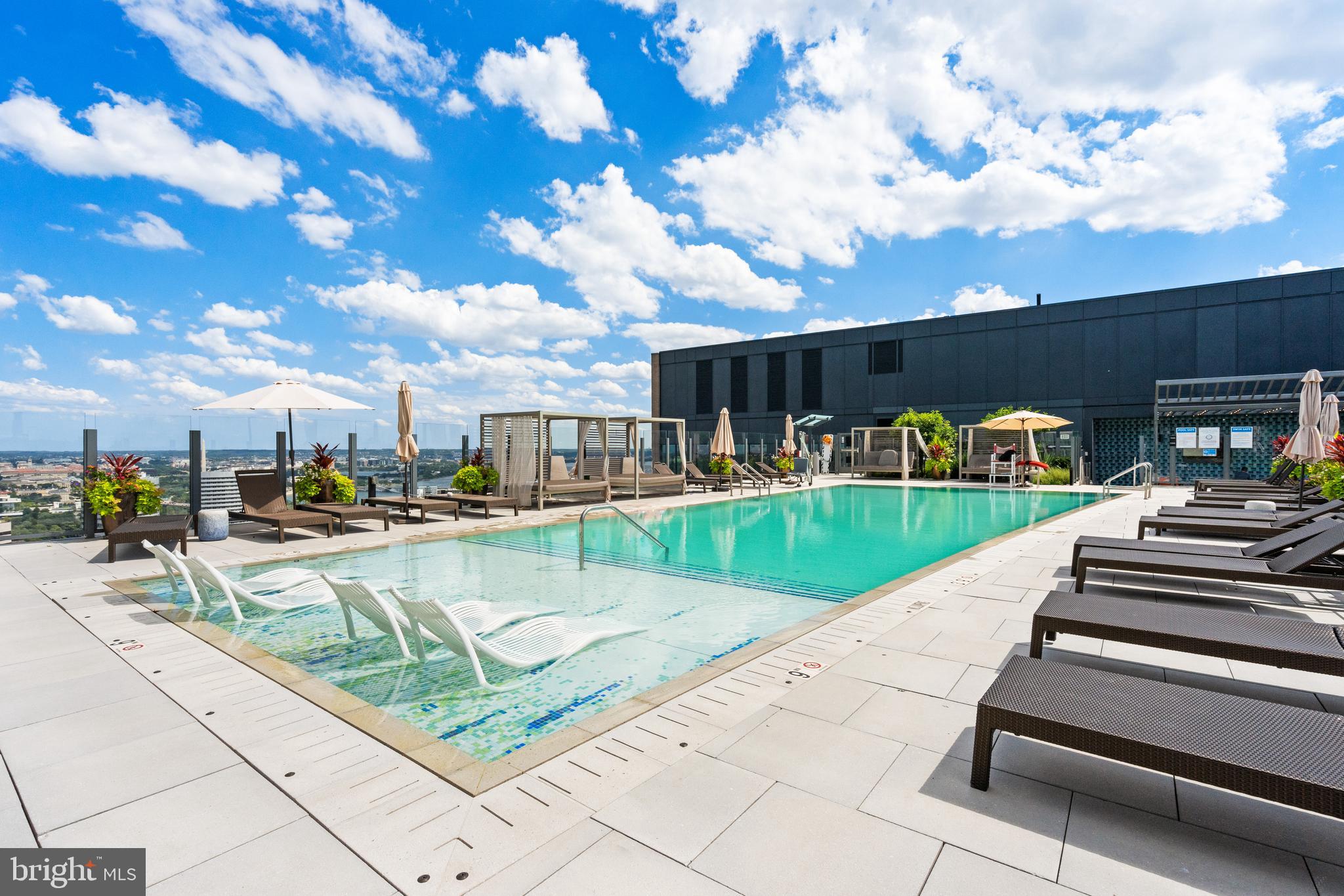 ROSSLYN - Residential