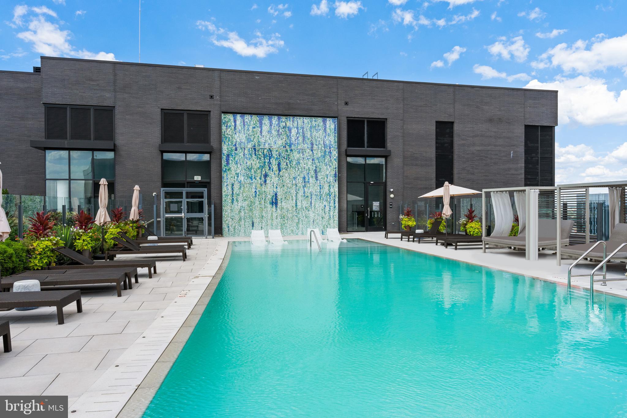 ROSSLYN - Residential