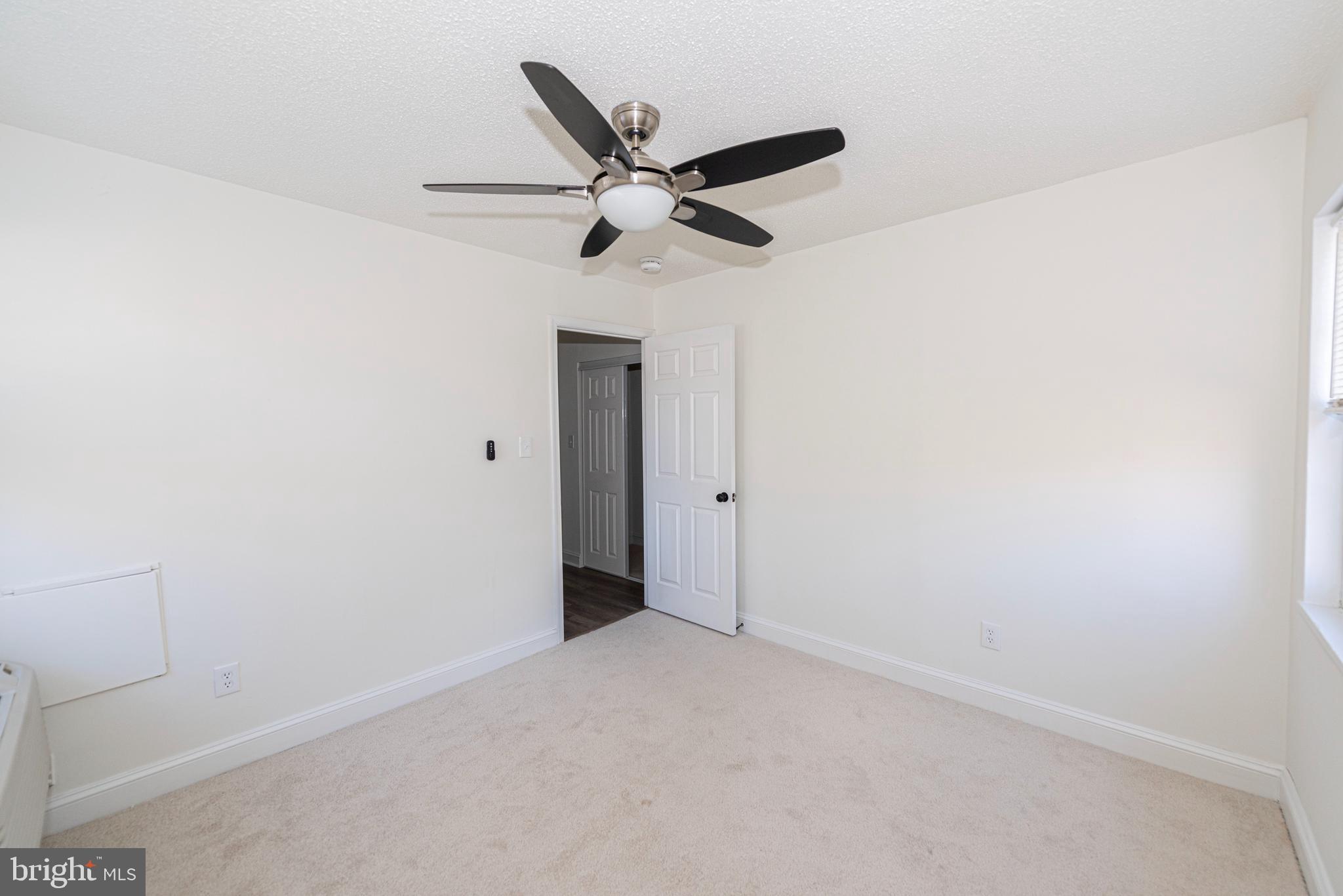 FARRINGTON PLACE - Residential Lease