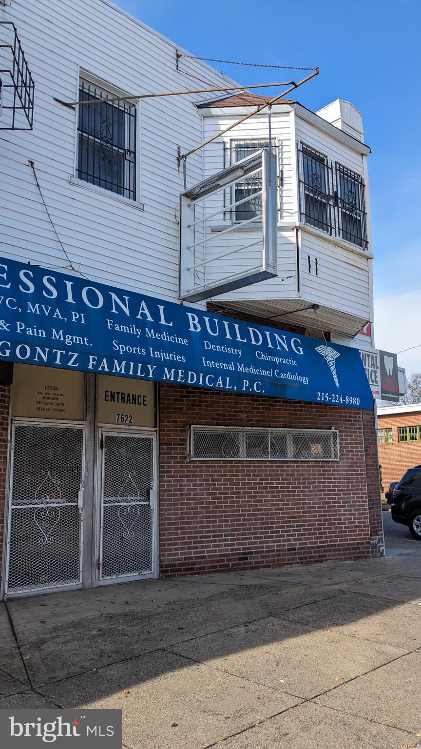 WEST OAK LANE - Commercial Sale