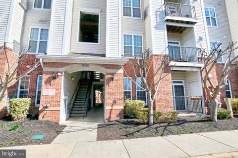 Condo For Rent - 21216 Mcfadden Square #108<br/> STERLING, VA 20165