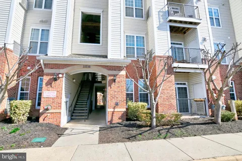 MLS: VALO2118302