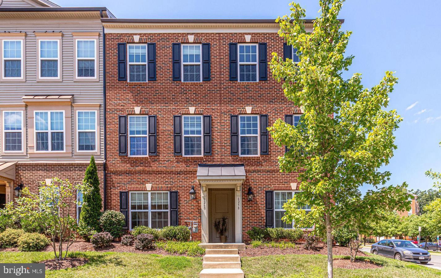 PARKSIDE AT MARKET CENTER - Residential