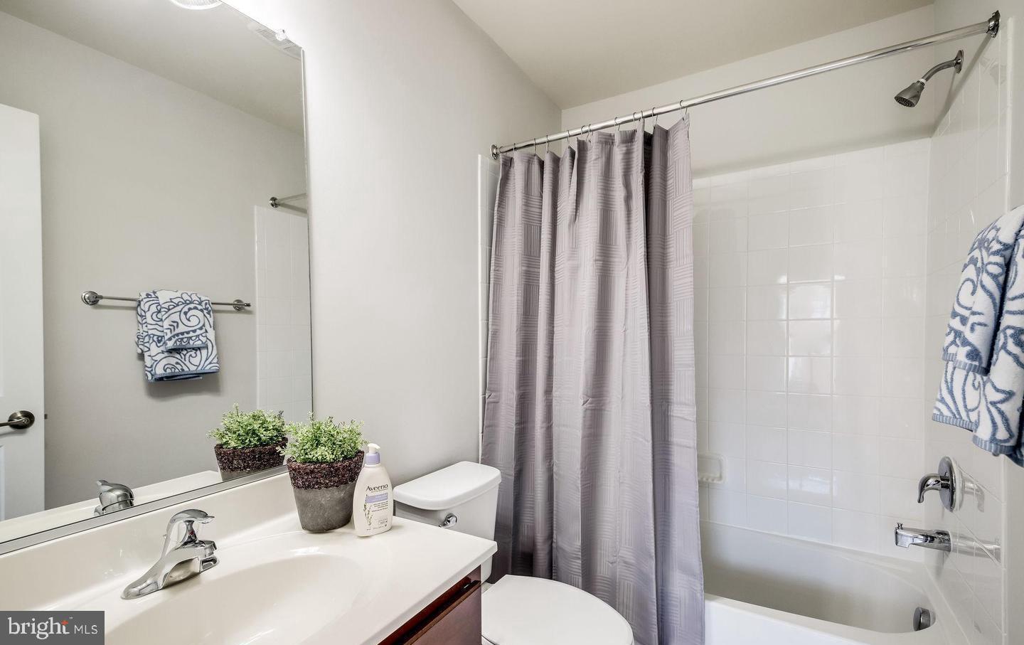 PARKSIDE AT MARKET CENTER - Residential