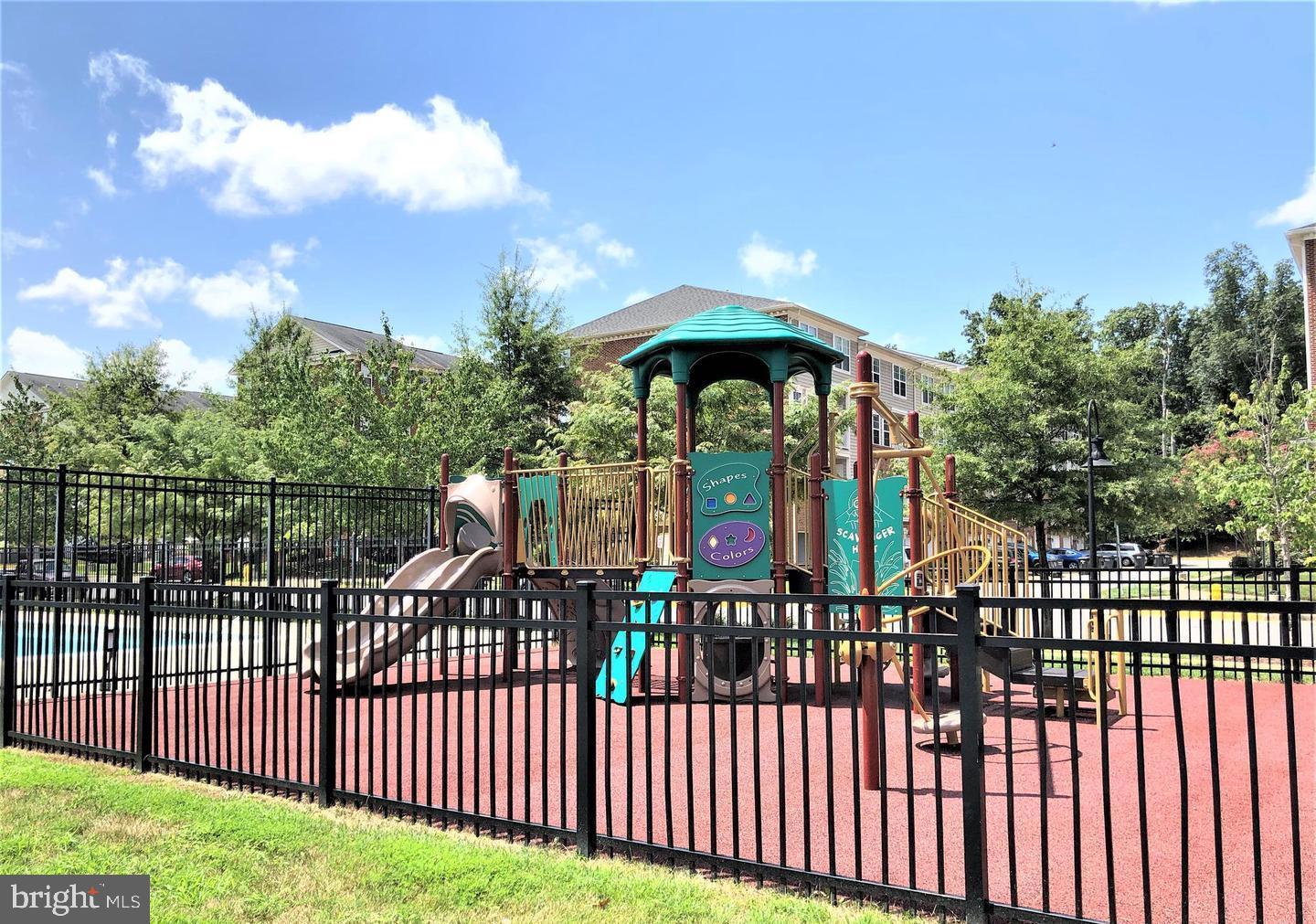 PARKSIDE AT MARKET CENTER - Residential