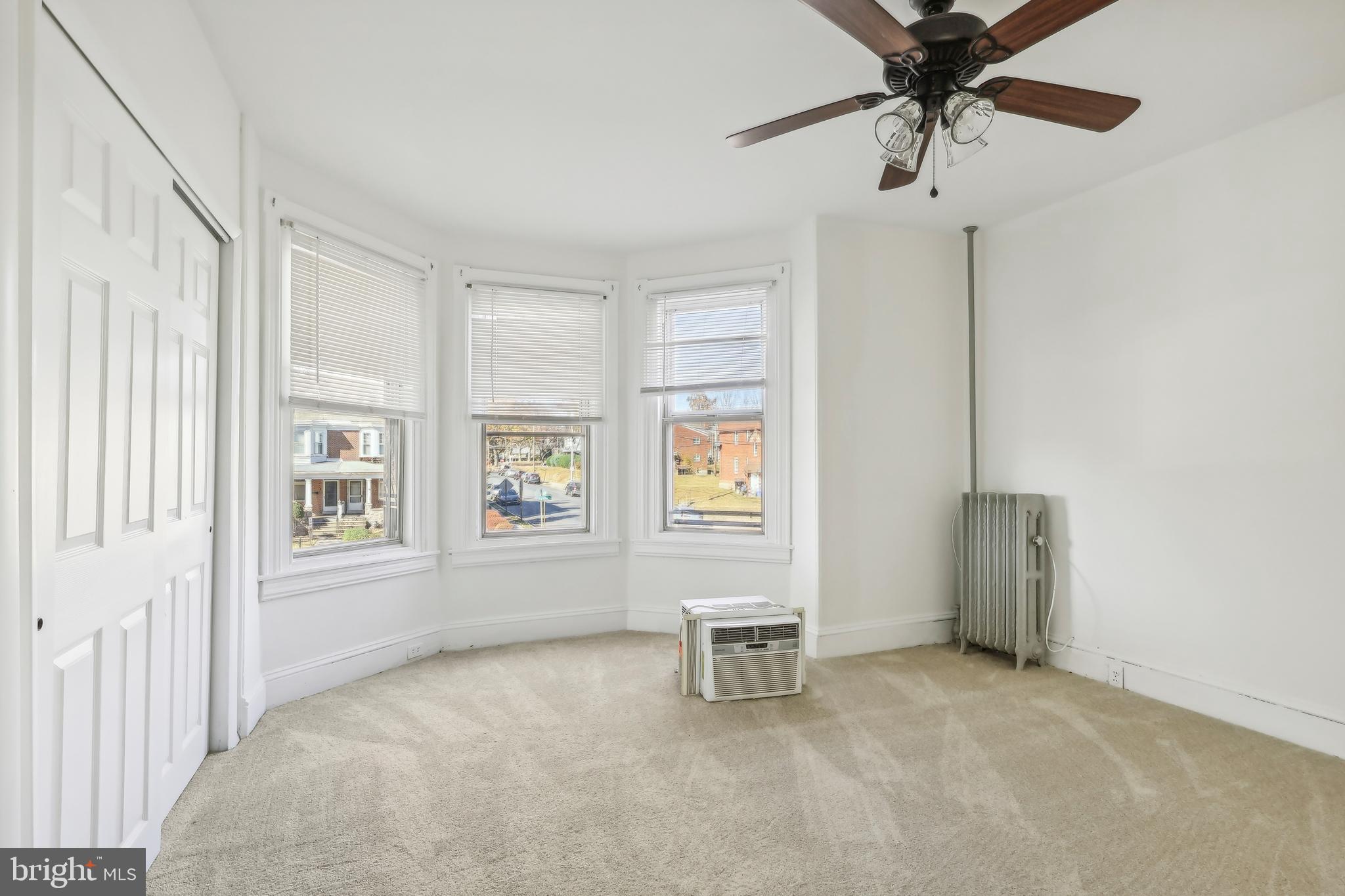 NORRISTOWN - Residential