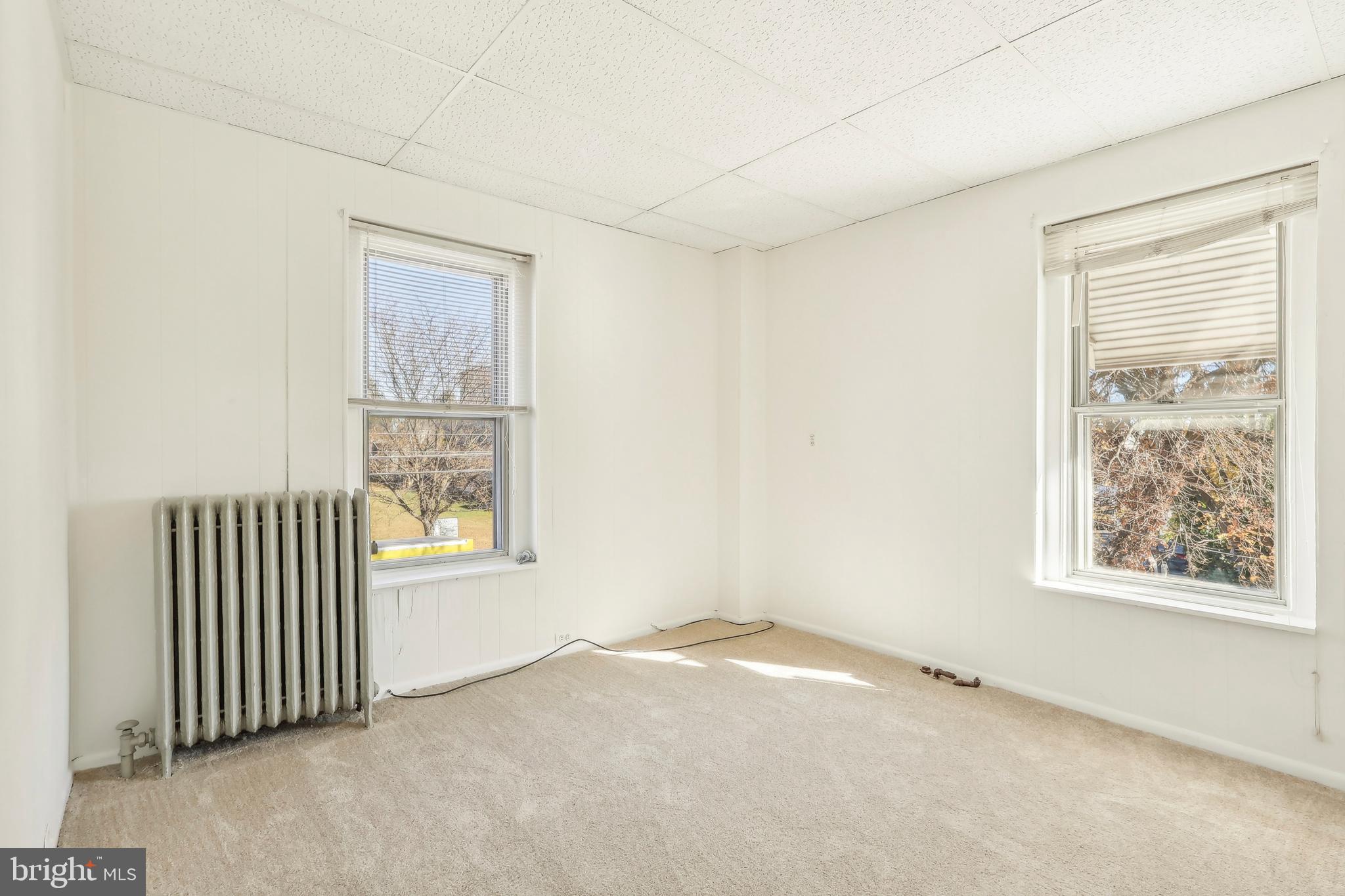 NORRISTOWN - Residential