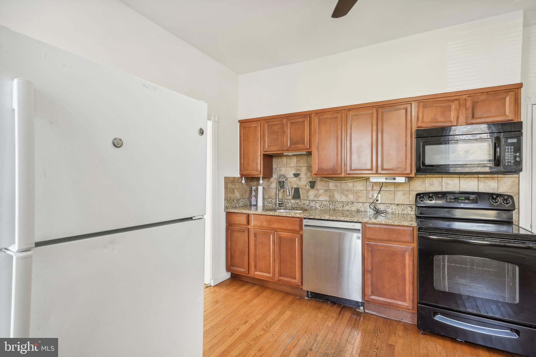 NORRISTOWN - Residential