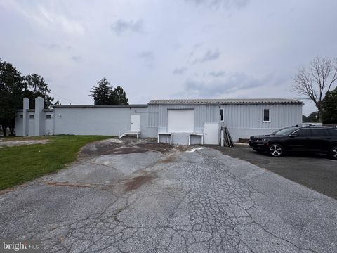 Photo of 19 Lemon Street, POTTSTOWN, PA 19464 (MLS # PAMC2151084) Photo of 19 Lemon Street, POTTSTOWN, PA 19464 (MLS # PAMC2151084)