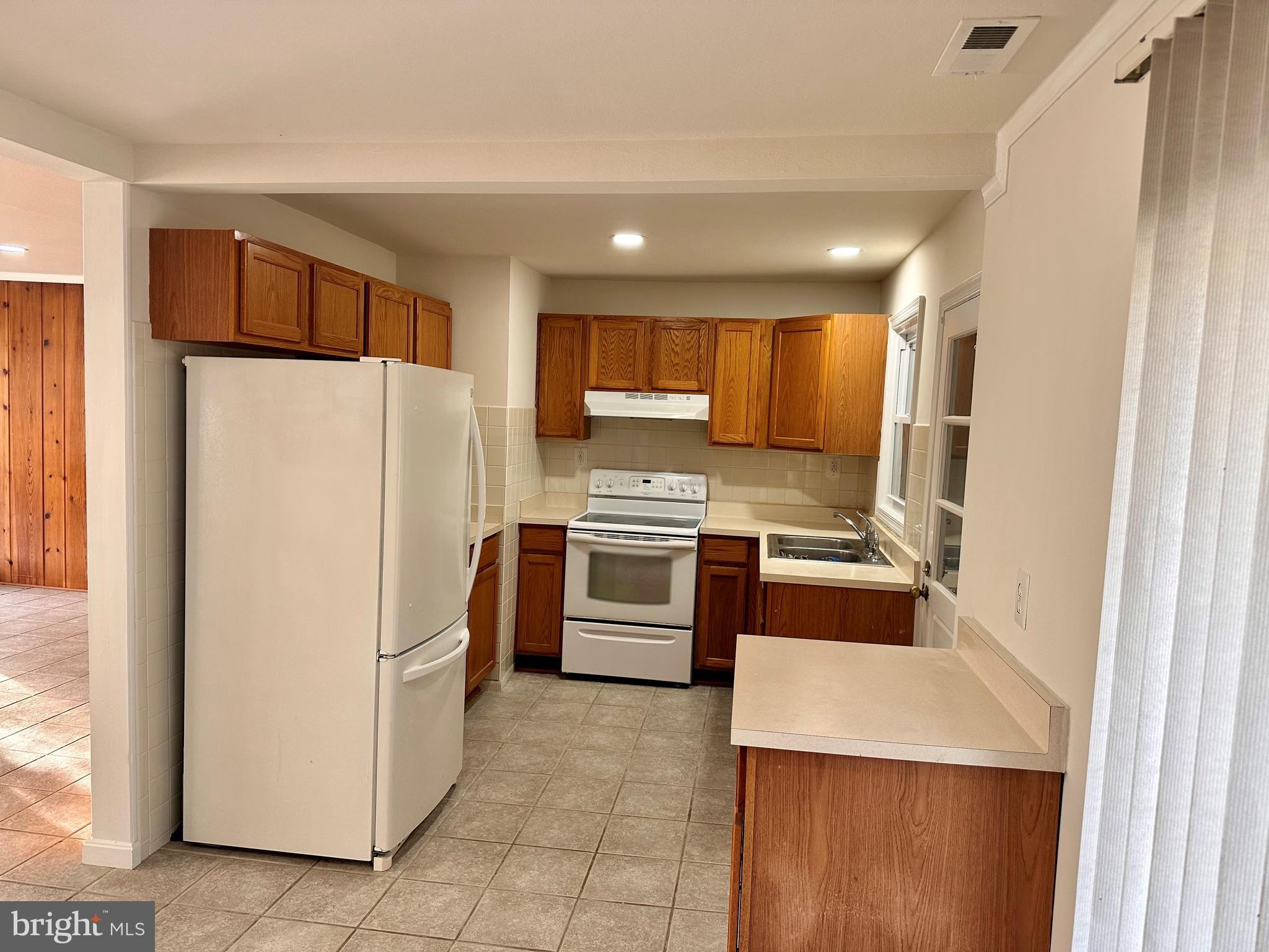 NEELD ESTATE - Residential