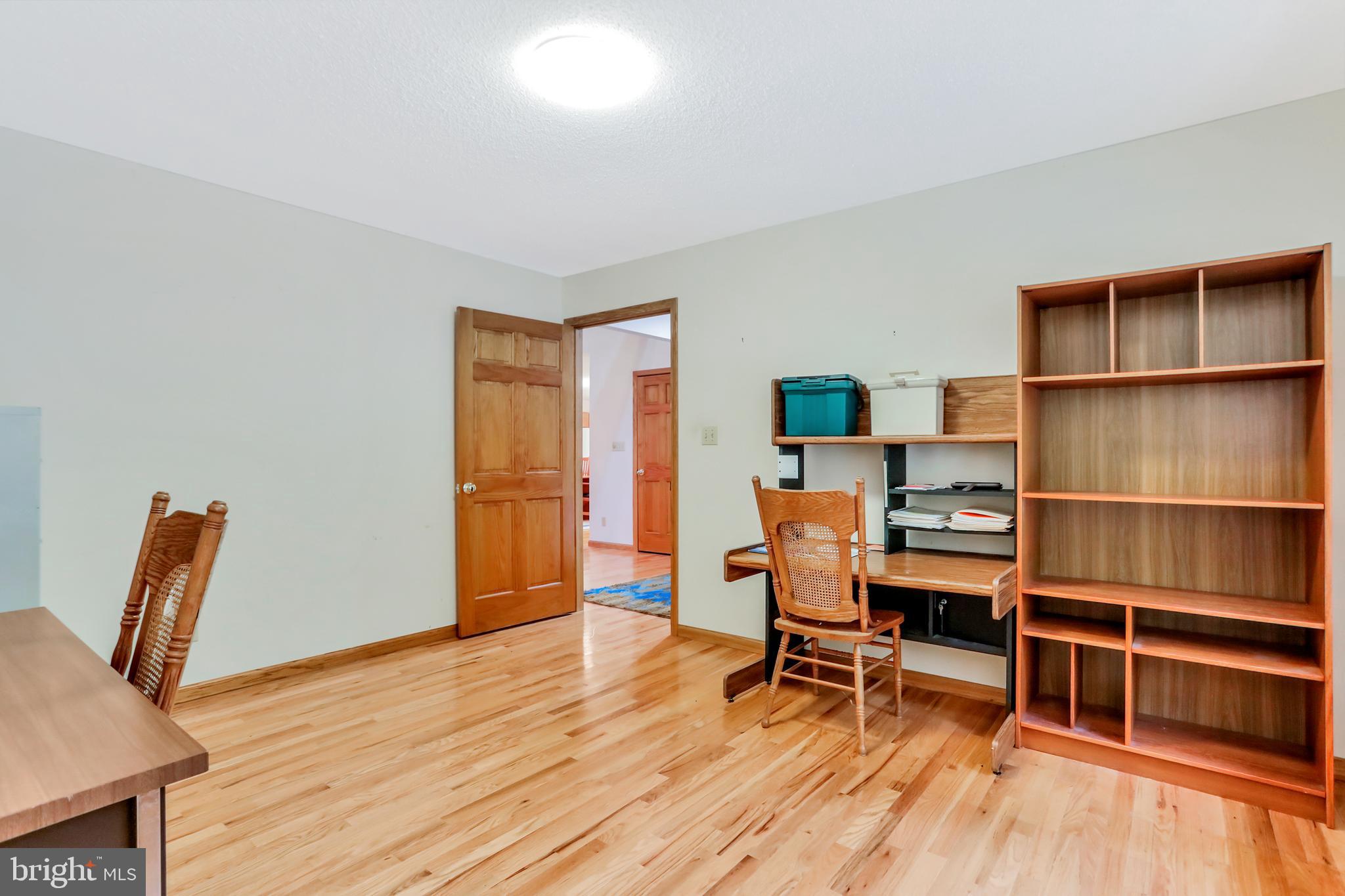 SOMERSET - Residential